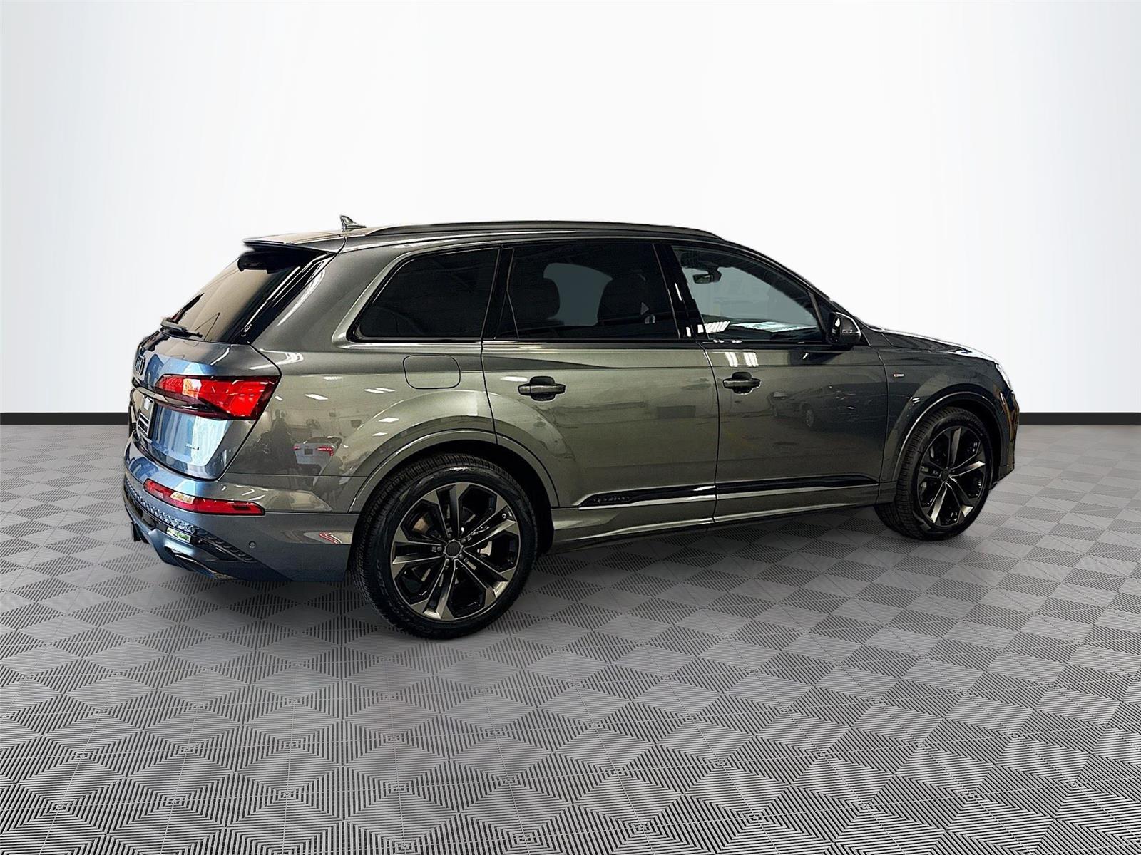 2026 Audi Q7 Premium Plus