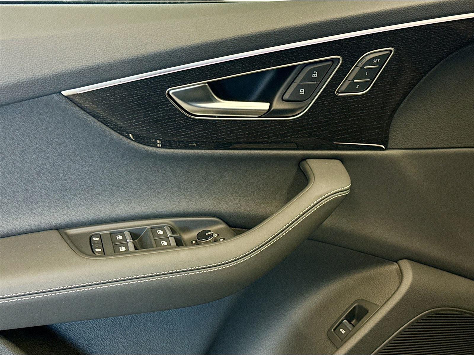 2026 Audi Q7 Premium Plus