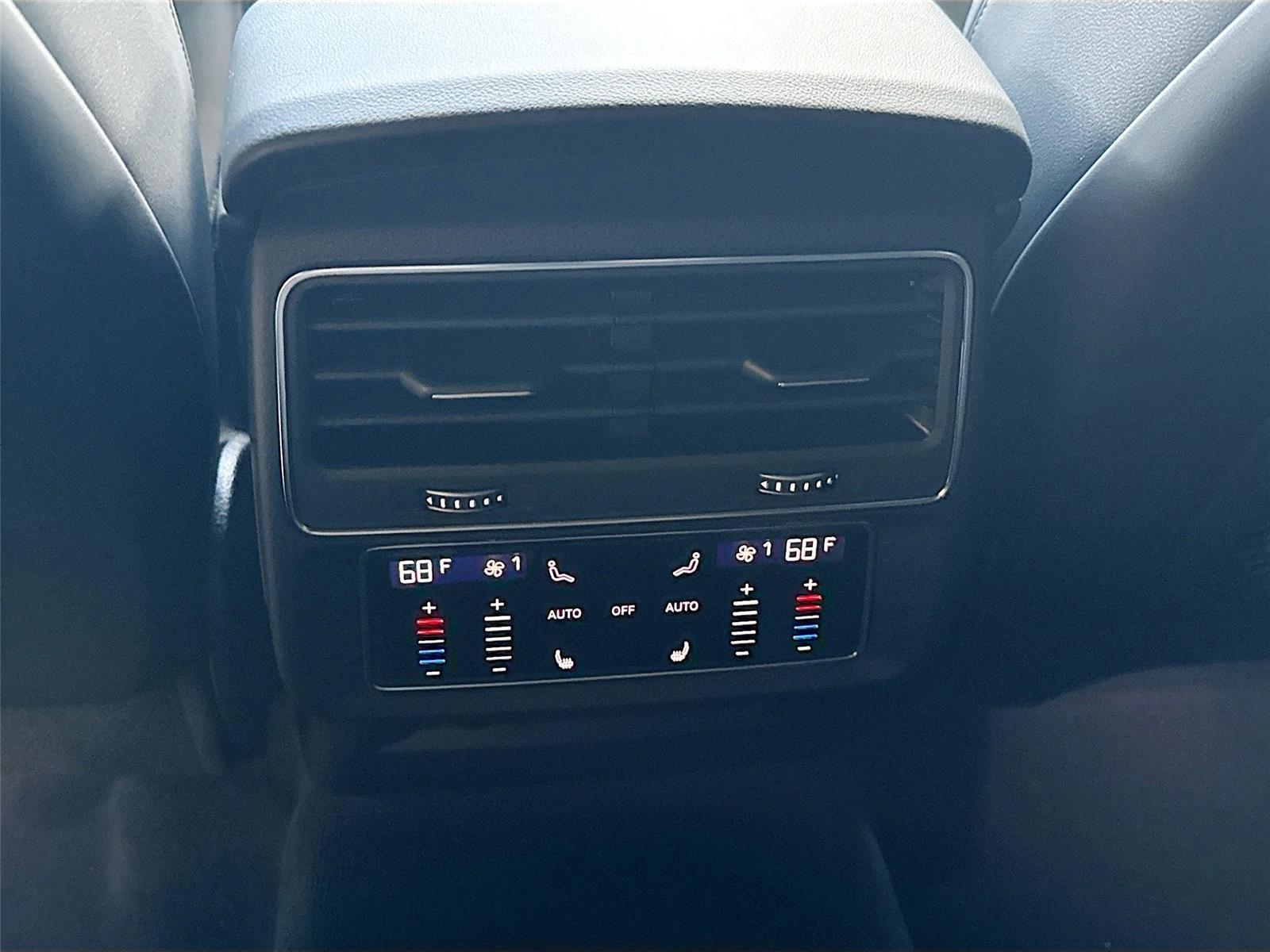 2026 Audi Q7 Premium Plus