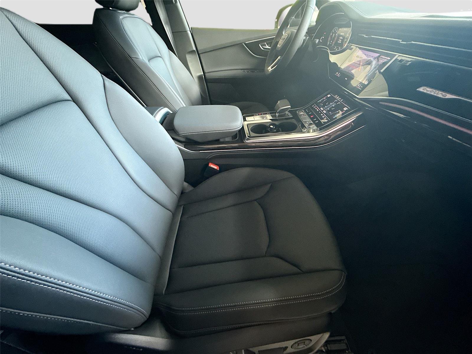 2026 Audi Q7 Premium Plus