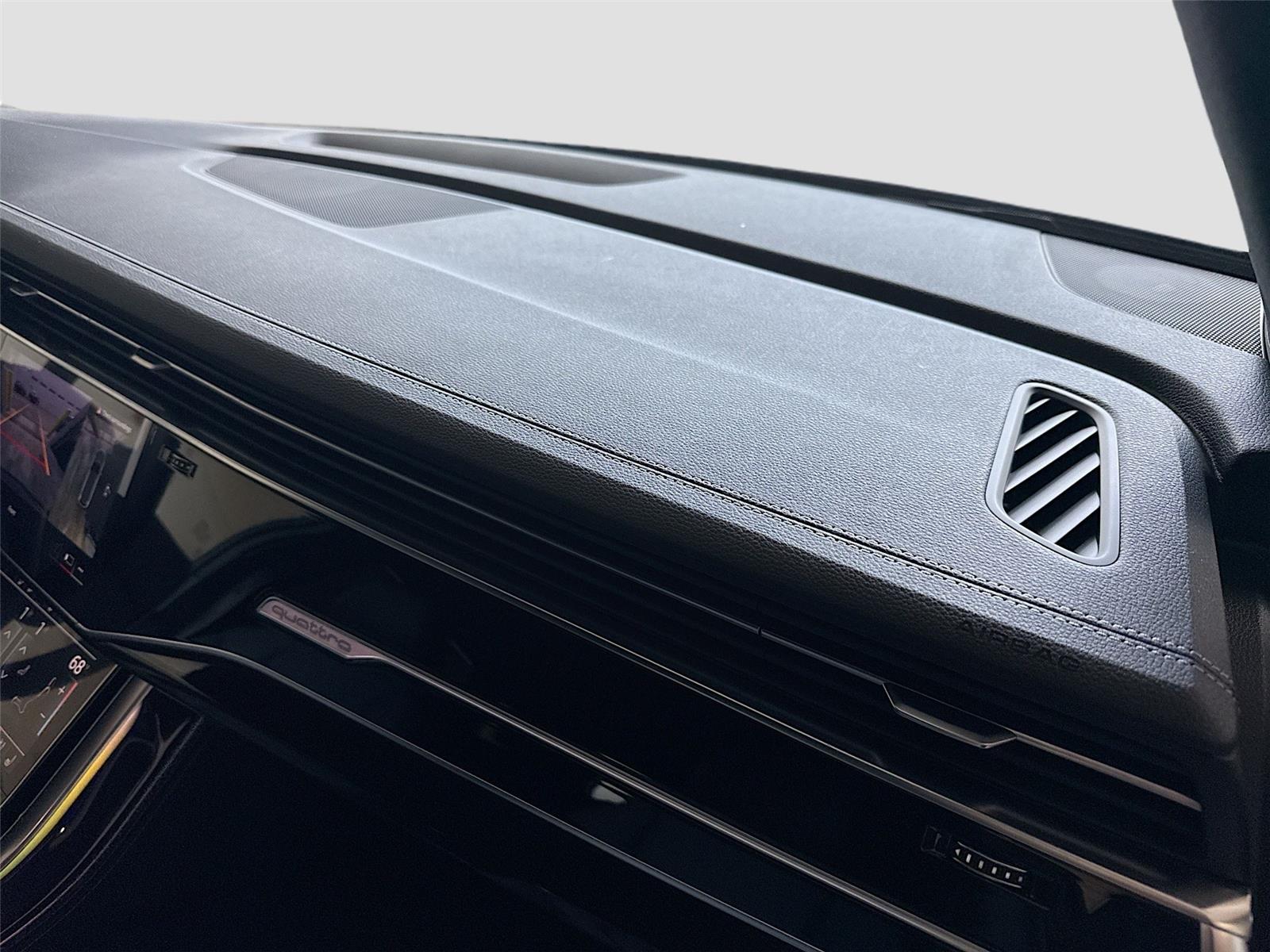 2026 Audi Q7 Premium Plus