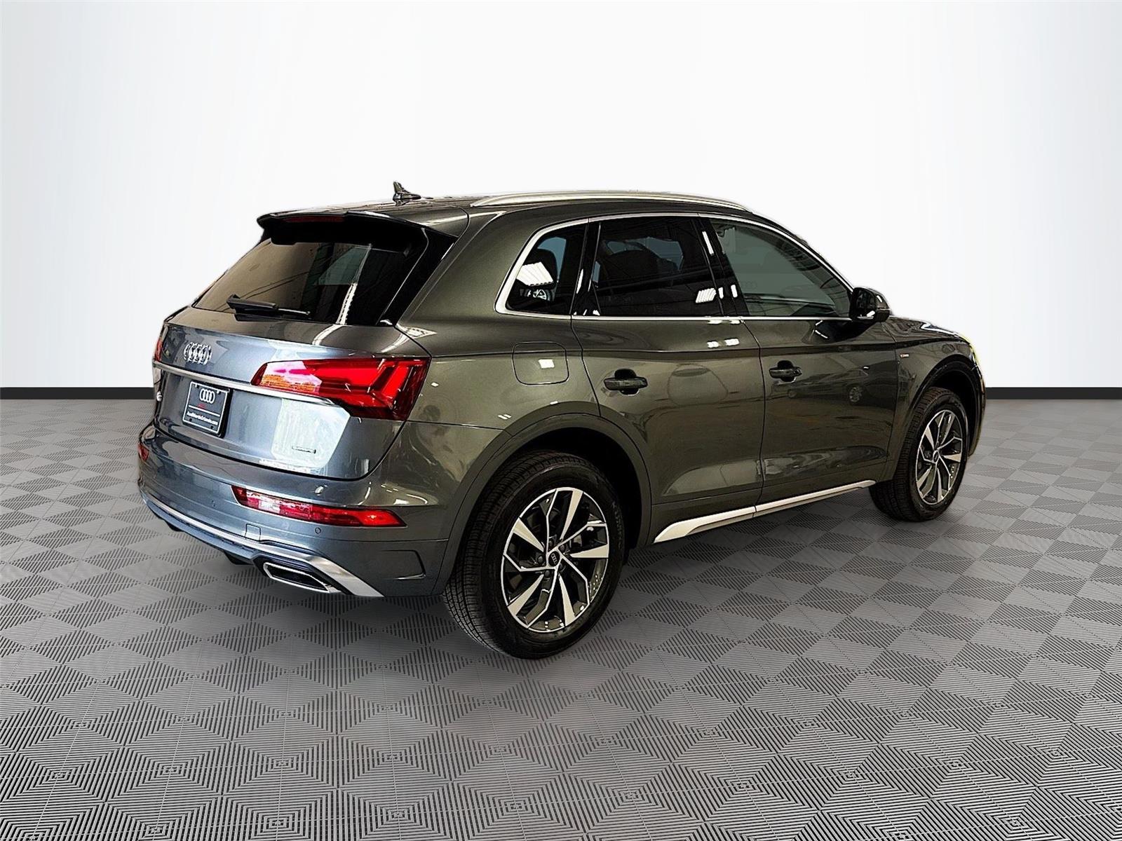 2023 Audi Q5 S line Premium Plus