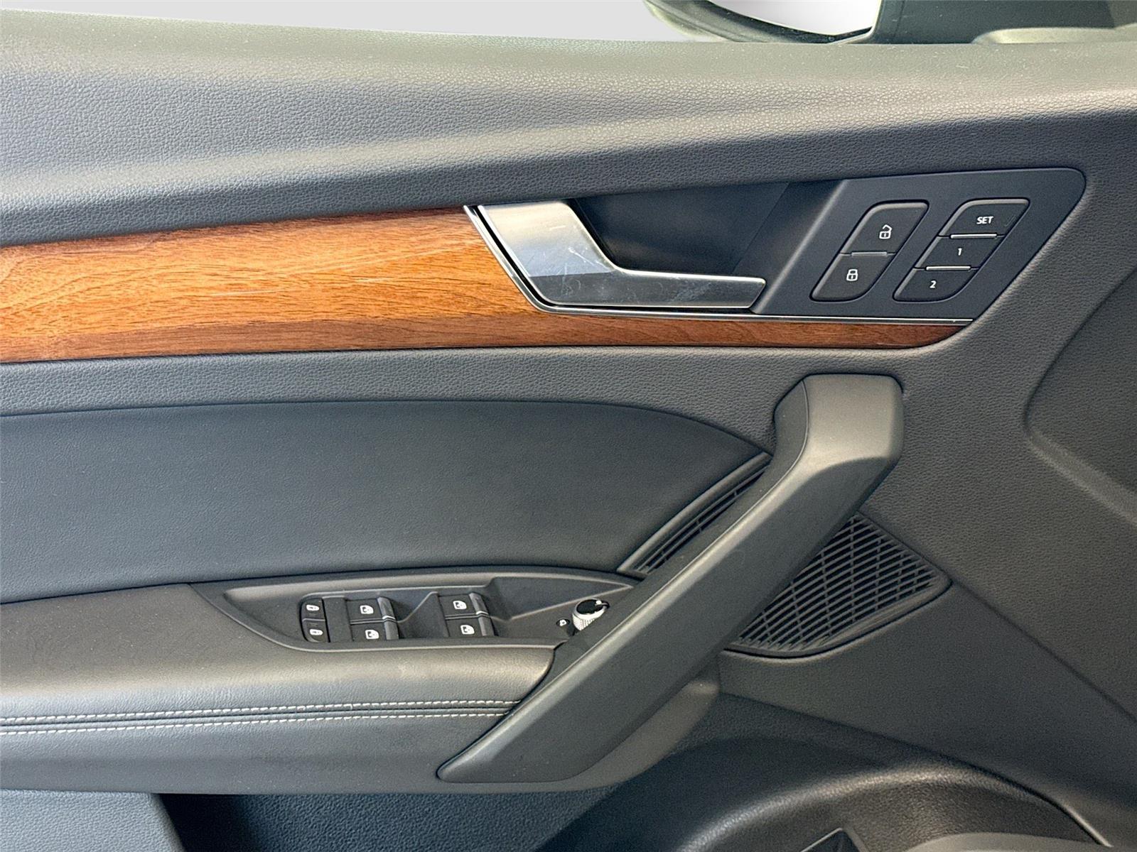 2023 Audi Q5 S line Premium Plus