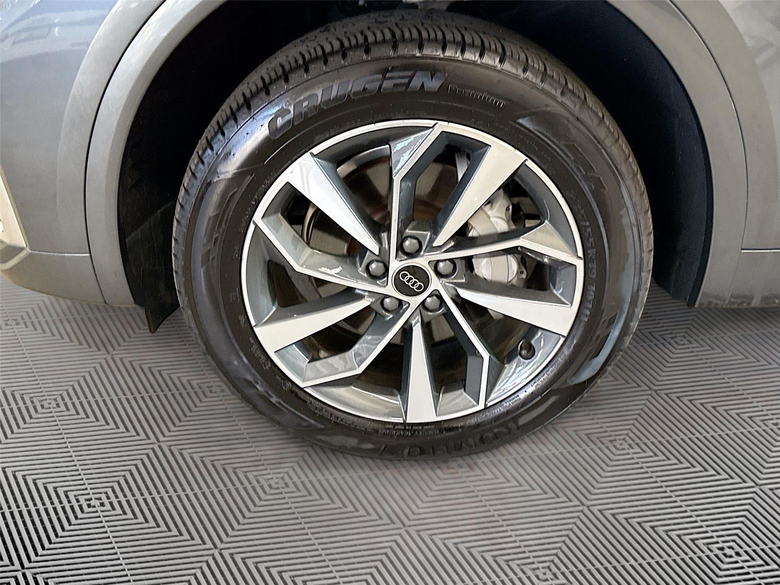 2023 Audi Q5 S line Premium Plus