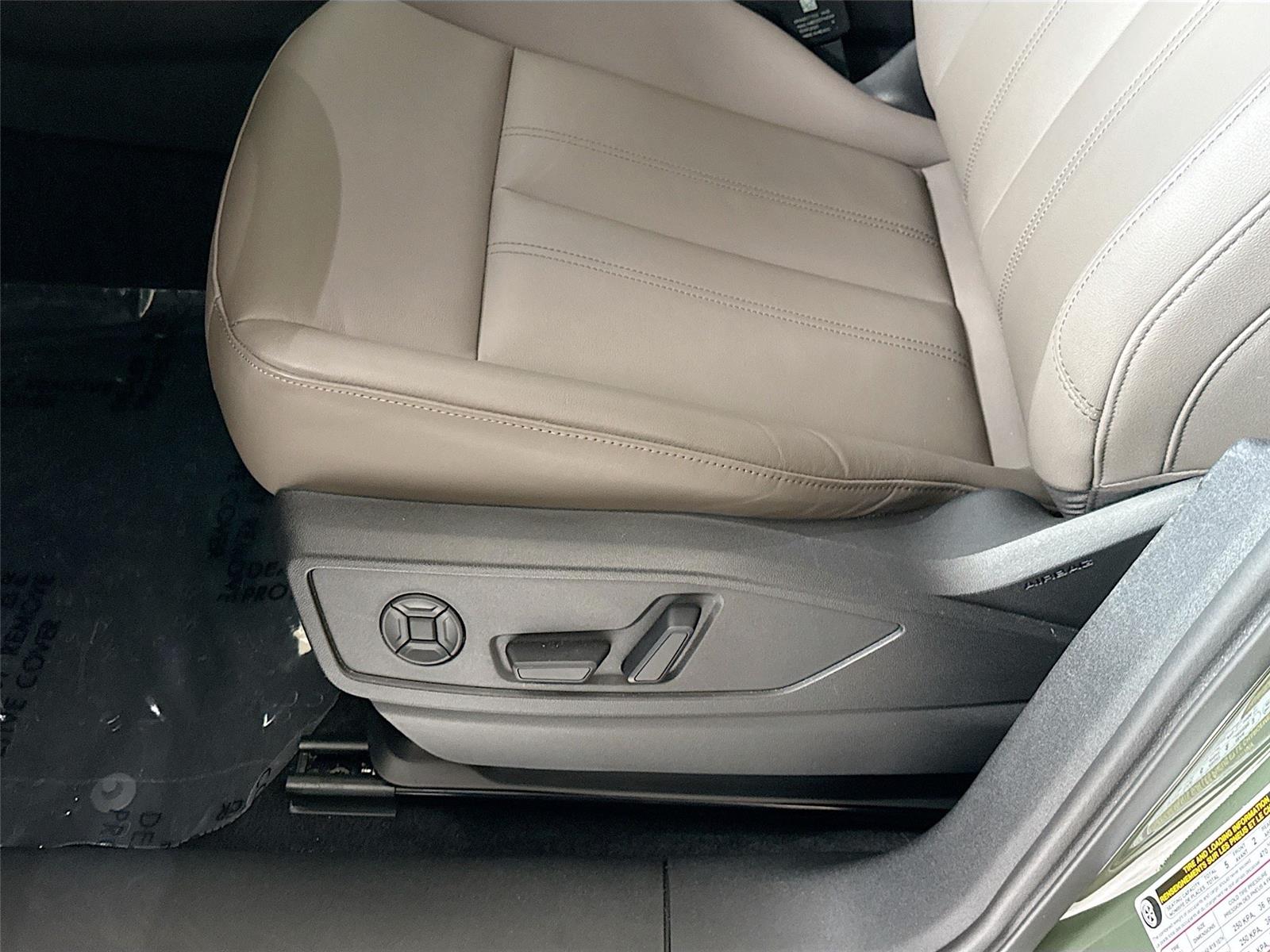 2025 Audi Q5 Premium