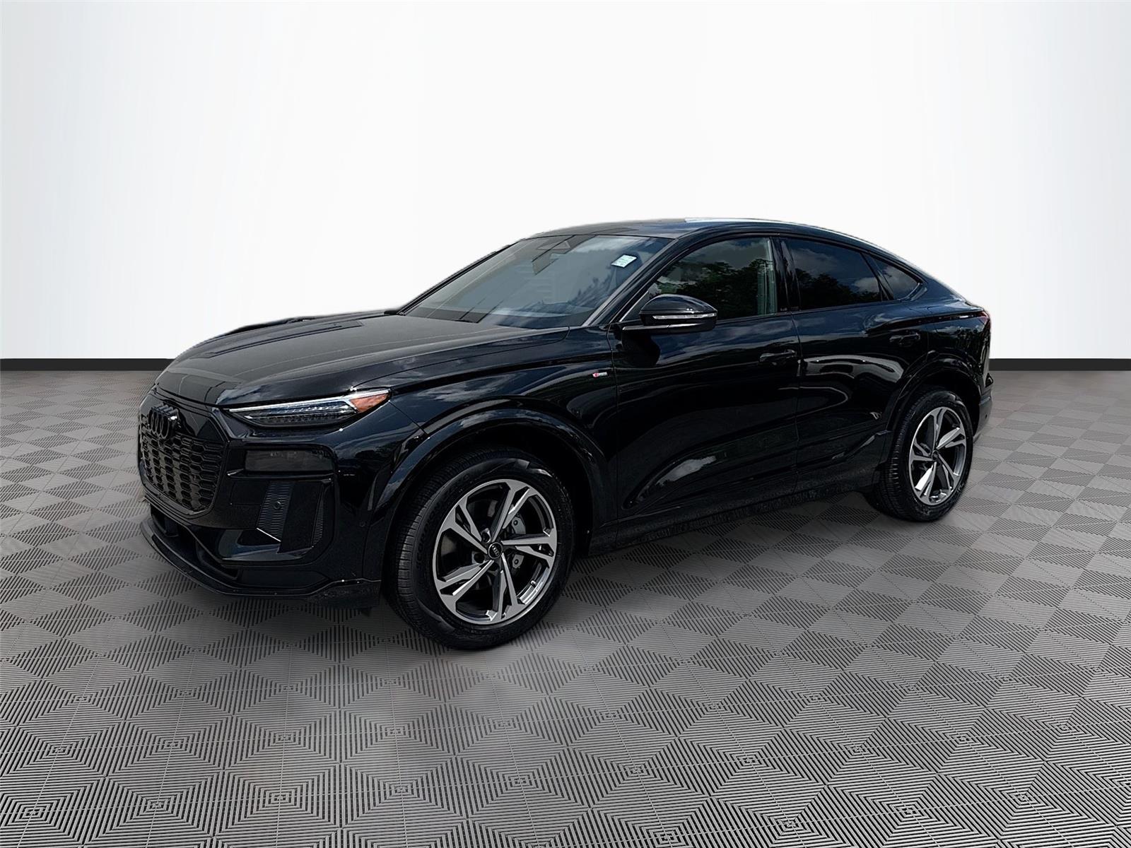 2027 Audi Q6 e-tron Sportback Premium Plus