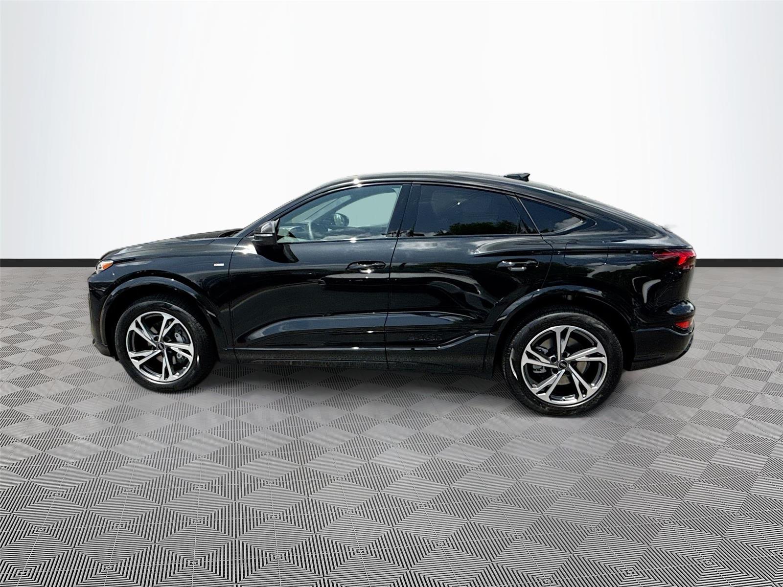 2027 Audi Q6 e-tron Sportback Premium Plus