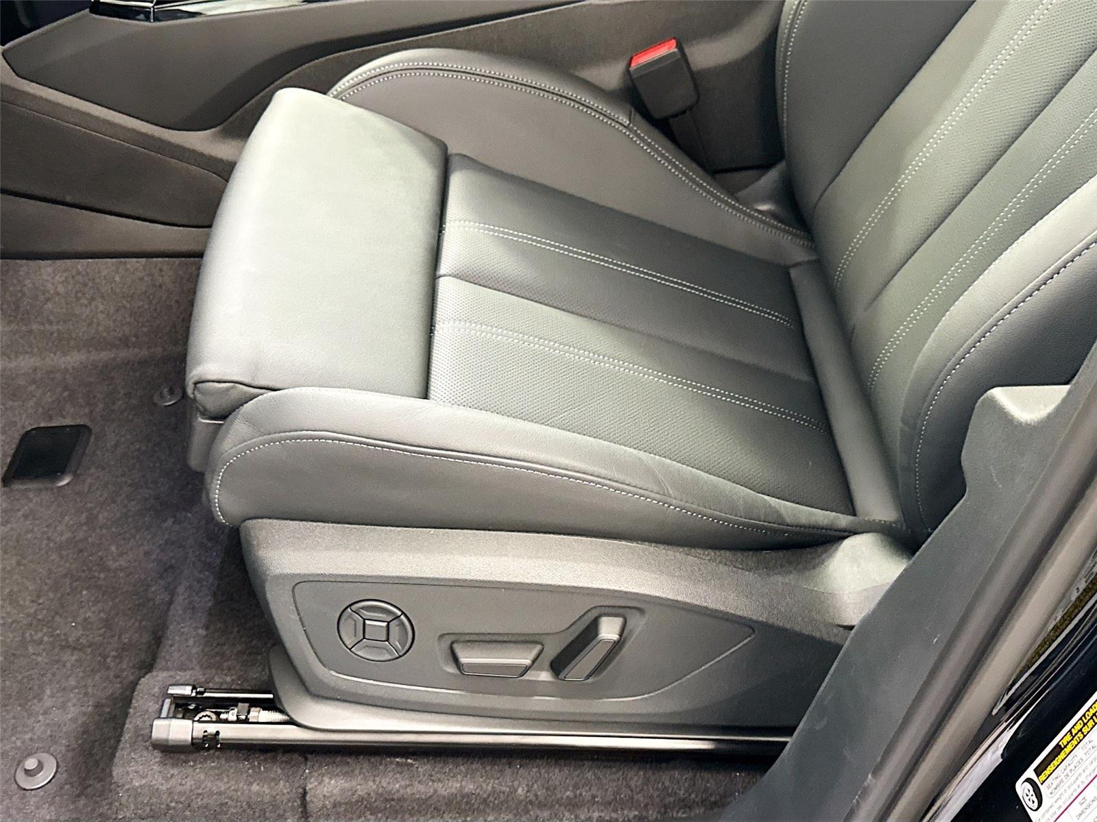 2027 Audi Q6 e-tron Sportback Premium Plus