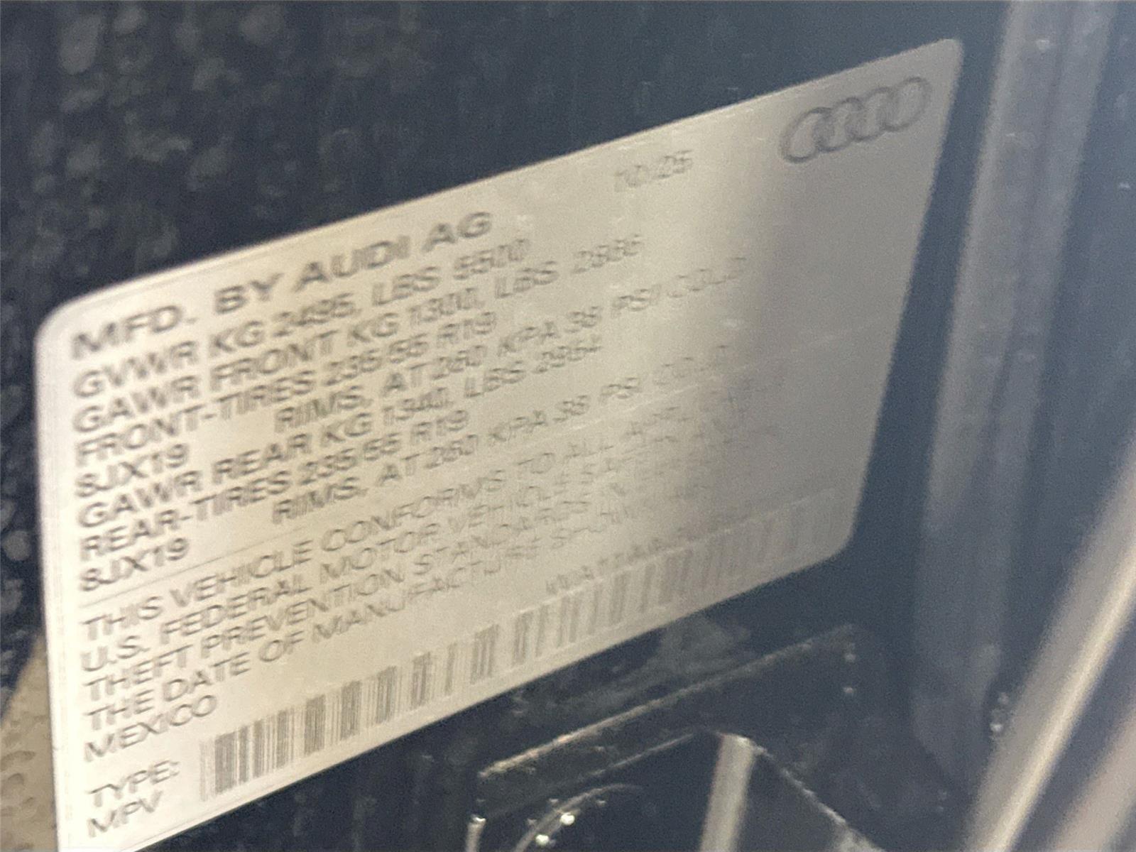 2025 Audi Q5 Premium