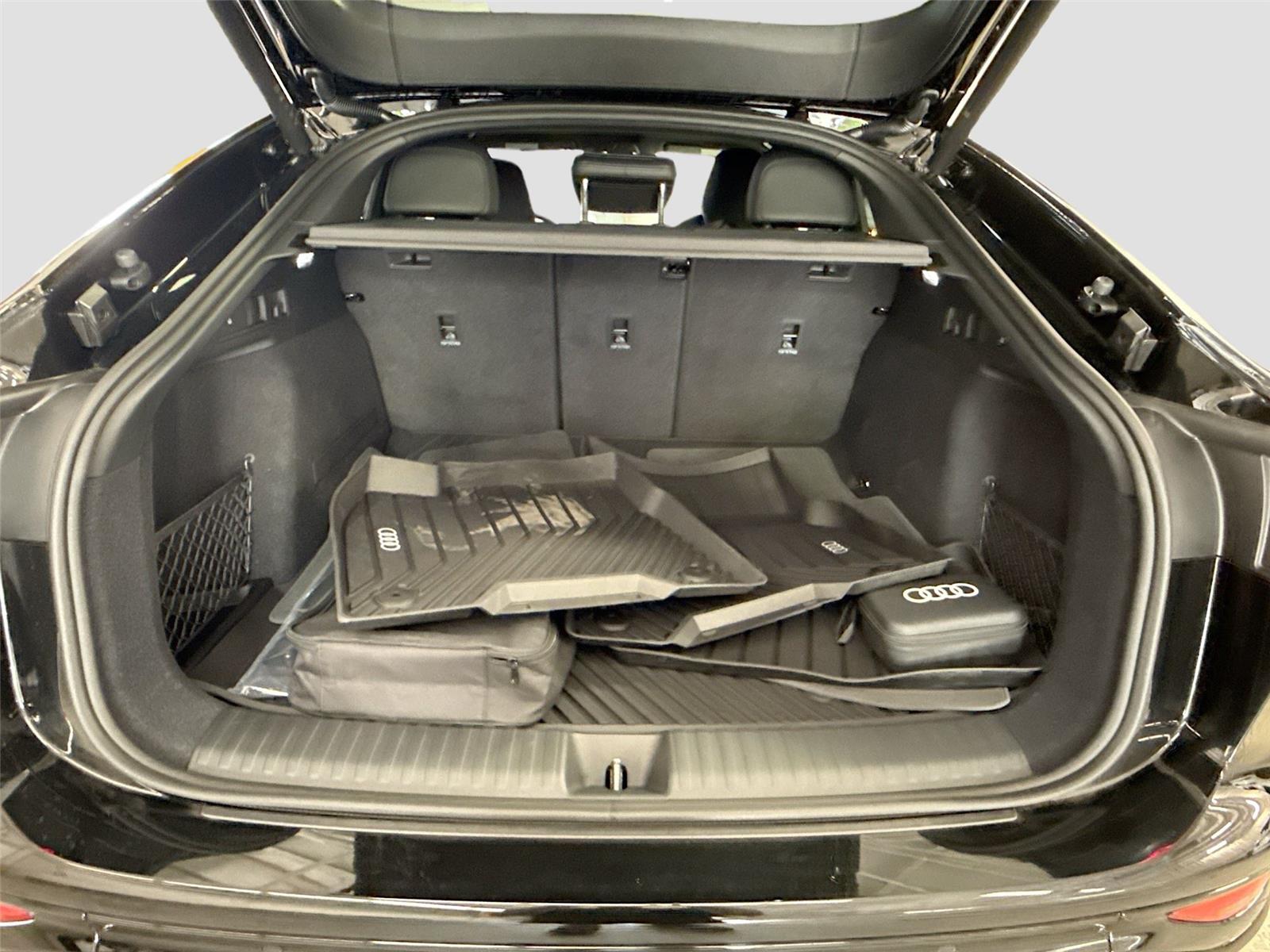 2027 Audi Q6 e-tron Sportback Premium Plus