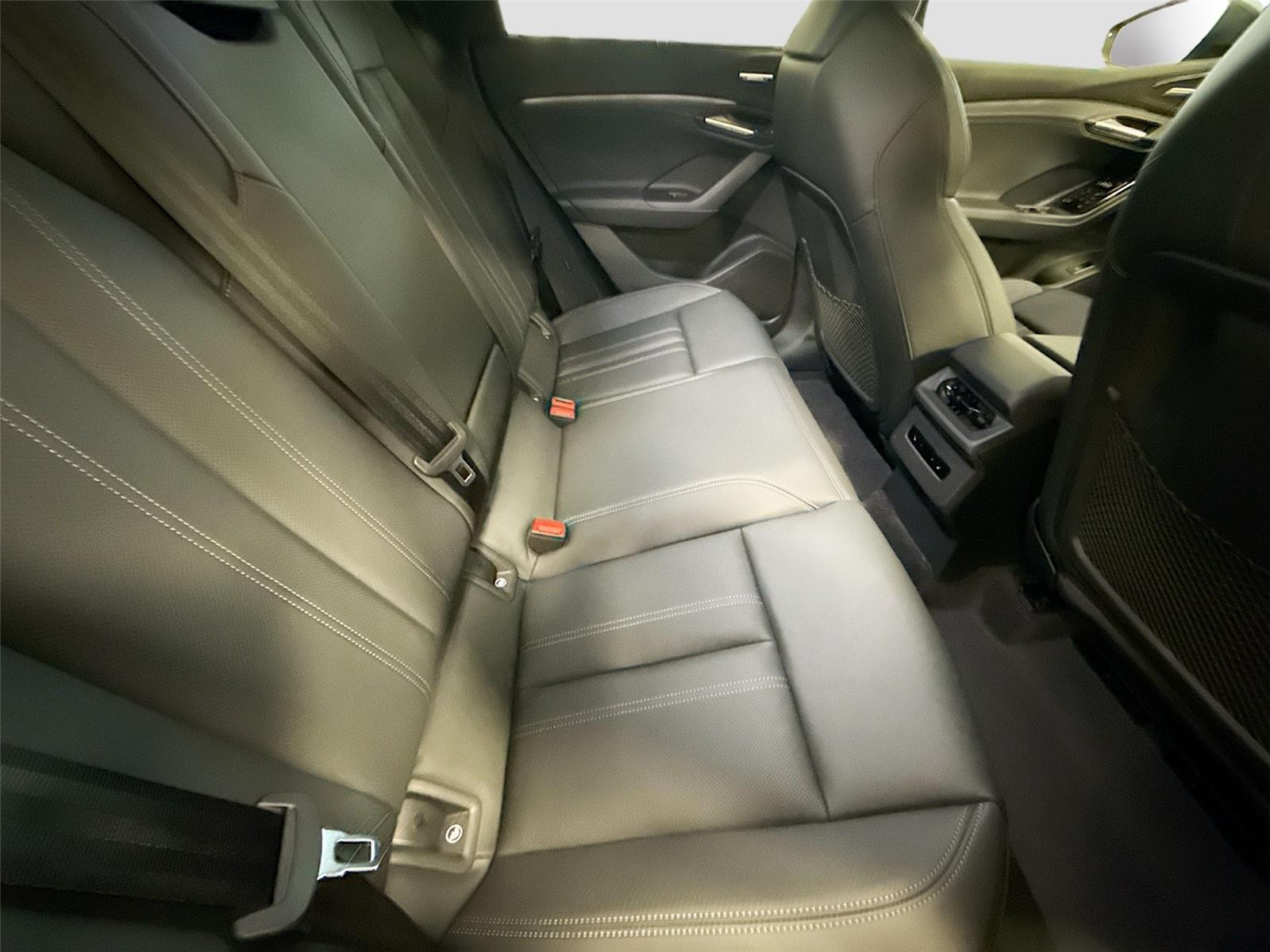 2027 Audi Q6 e-tron Sportback Premium Plus