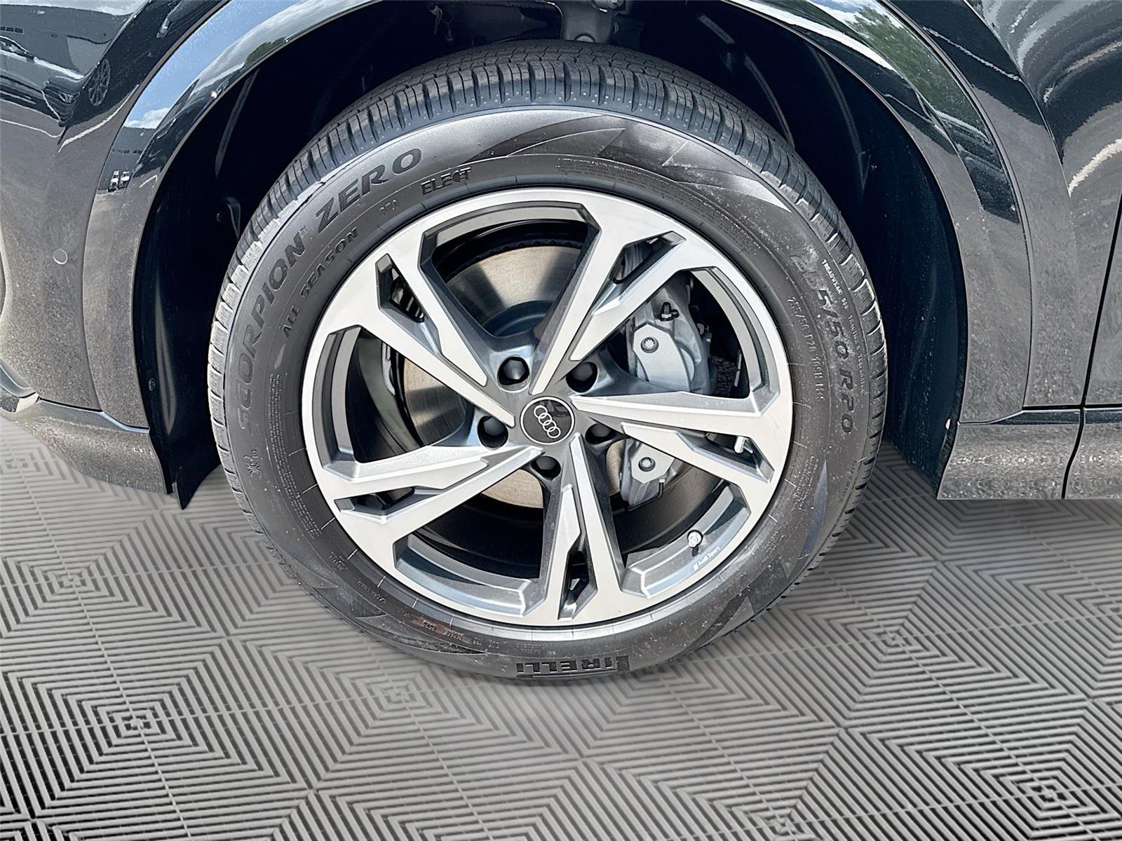 2027 Audi Q6 e-tron Sportback Premium Plus