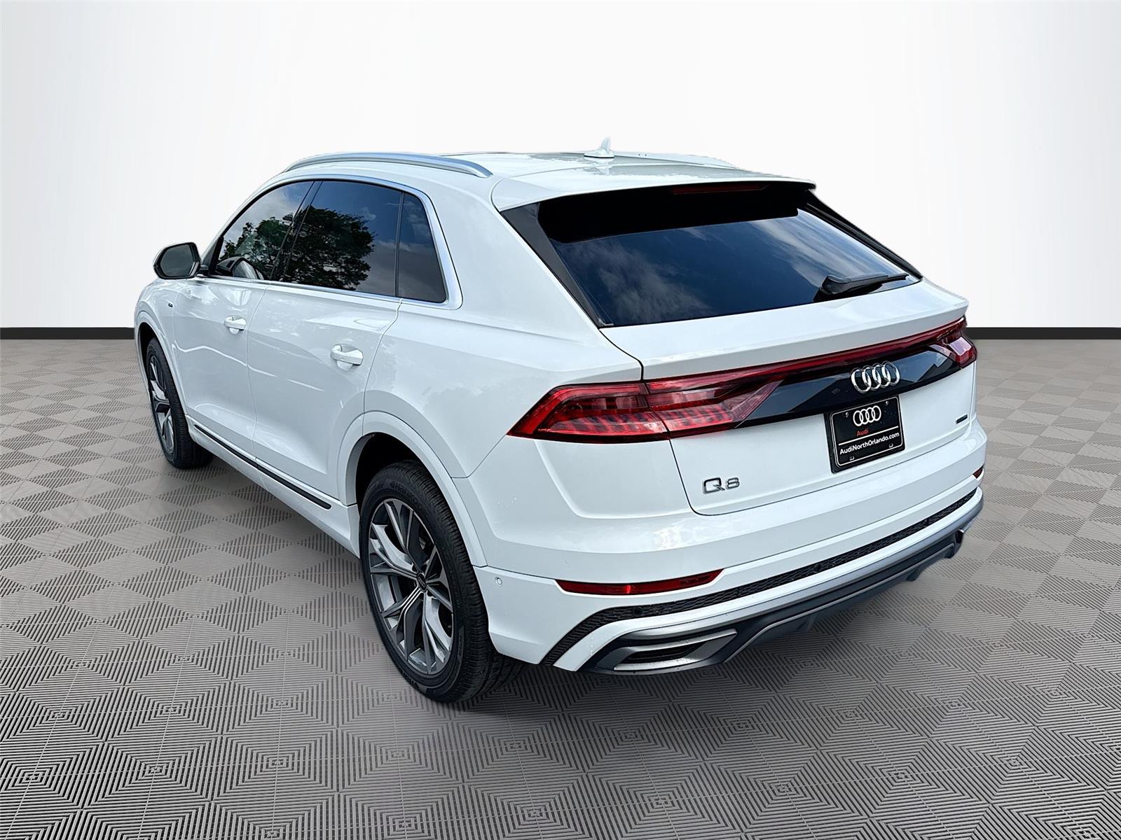2023 Audi Q8 Premium Plus