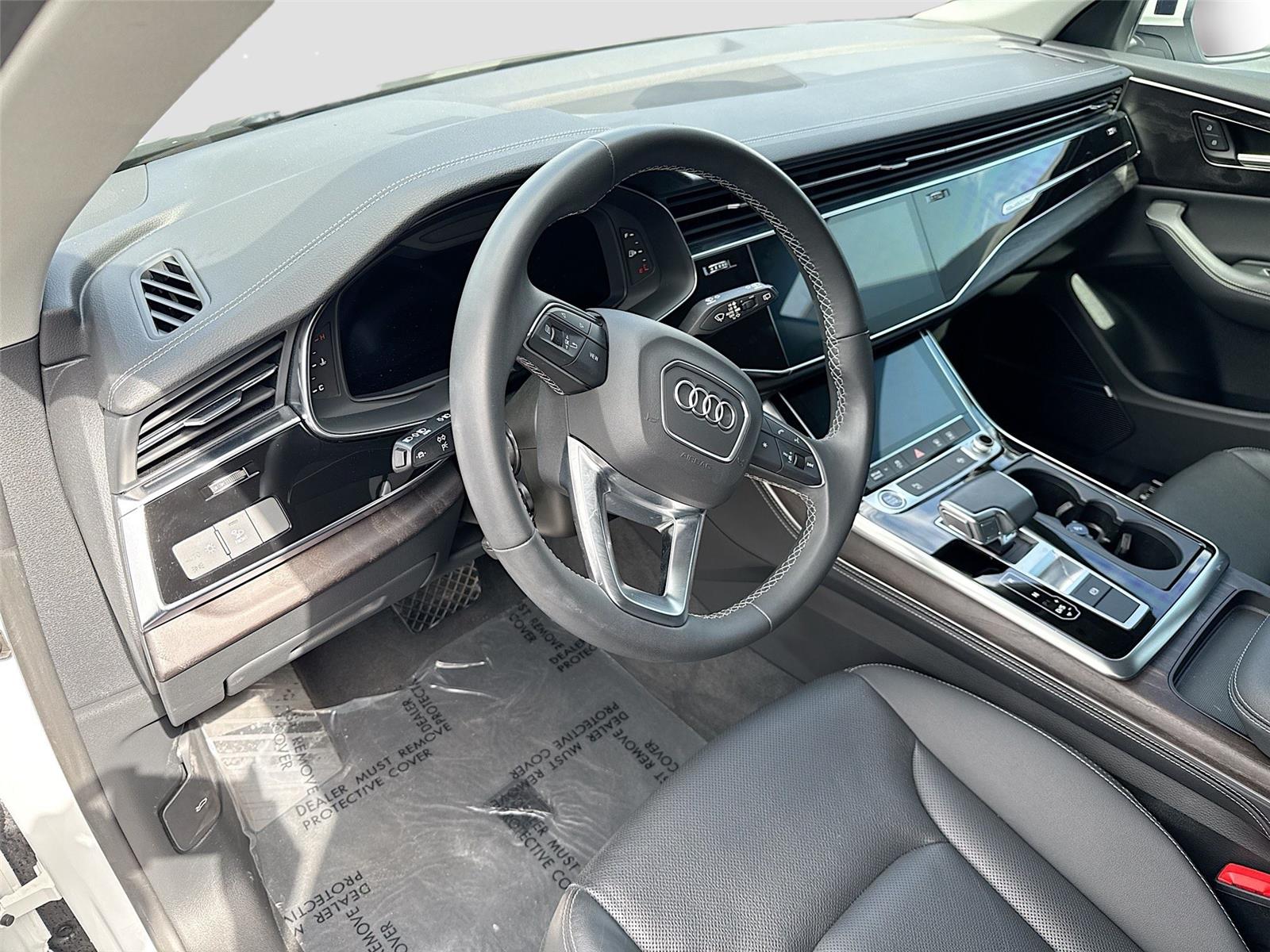 2023 Audi Q8 Premium Plus