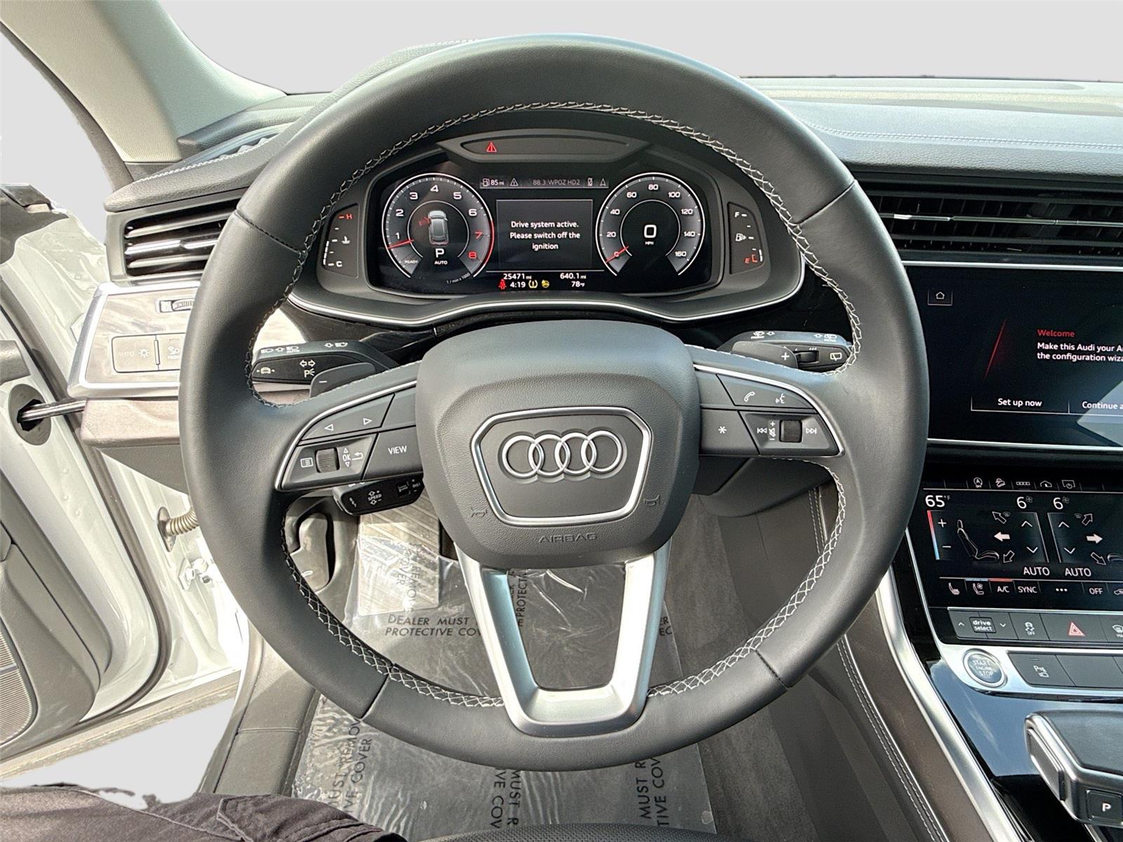 2023 Audi Q8 Premium Plus