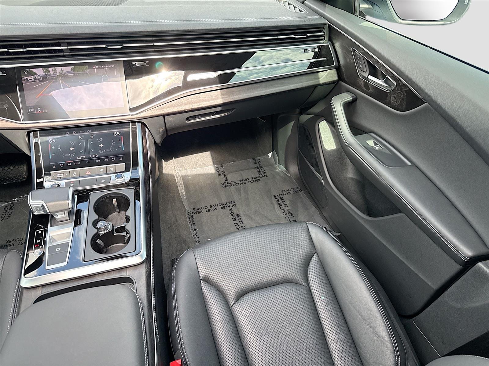 2023 Audi Q8 Premium Plus