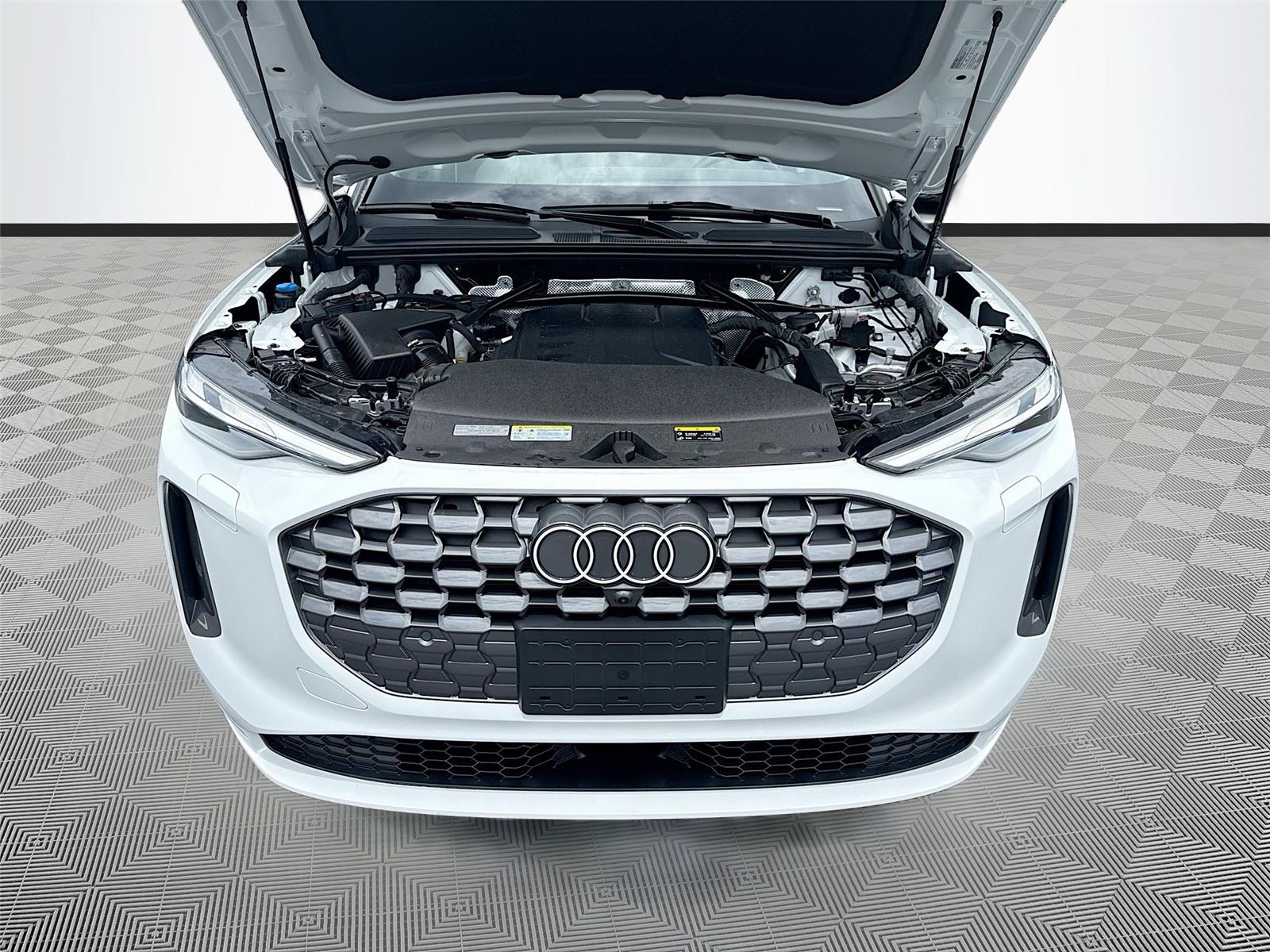 2025 Audi Q5 Premium