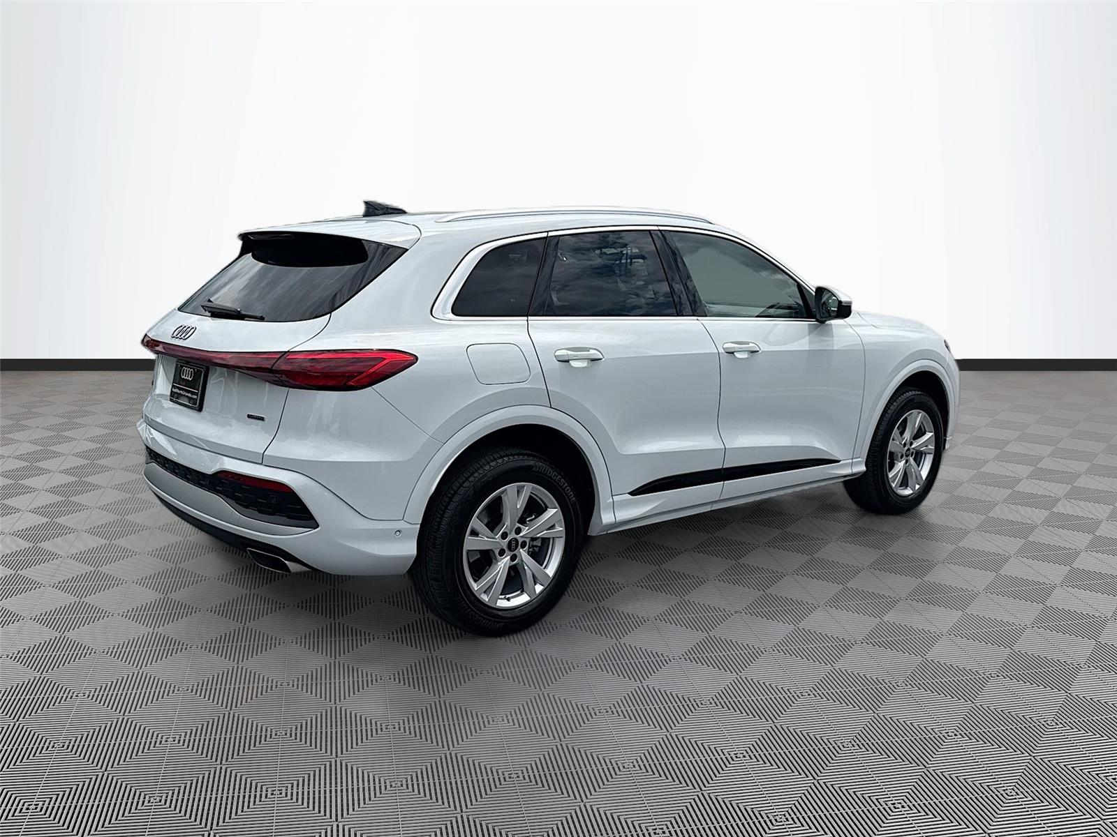 2025 Audi Q5 Premium