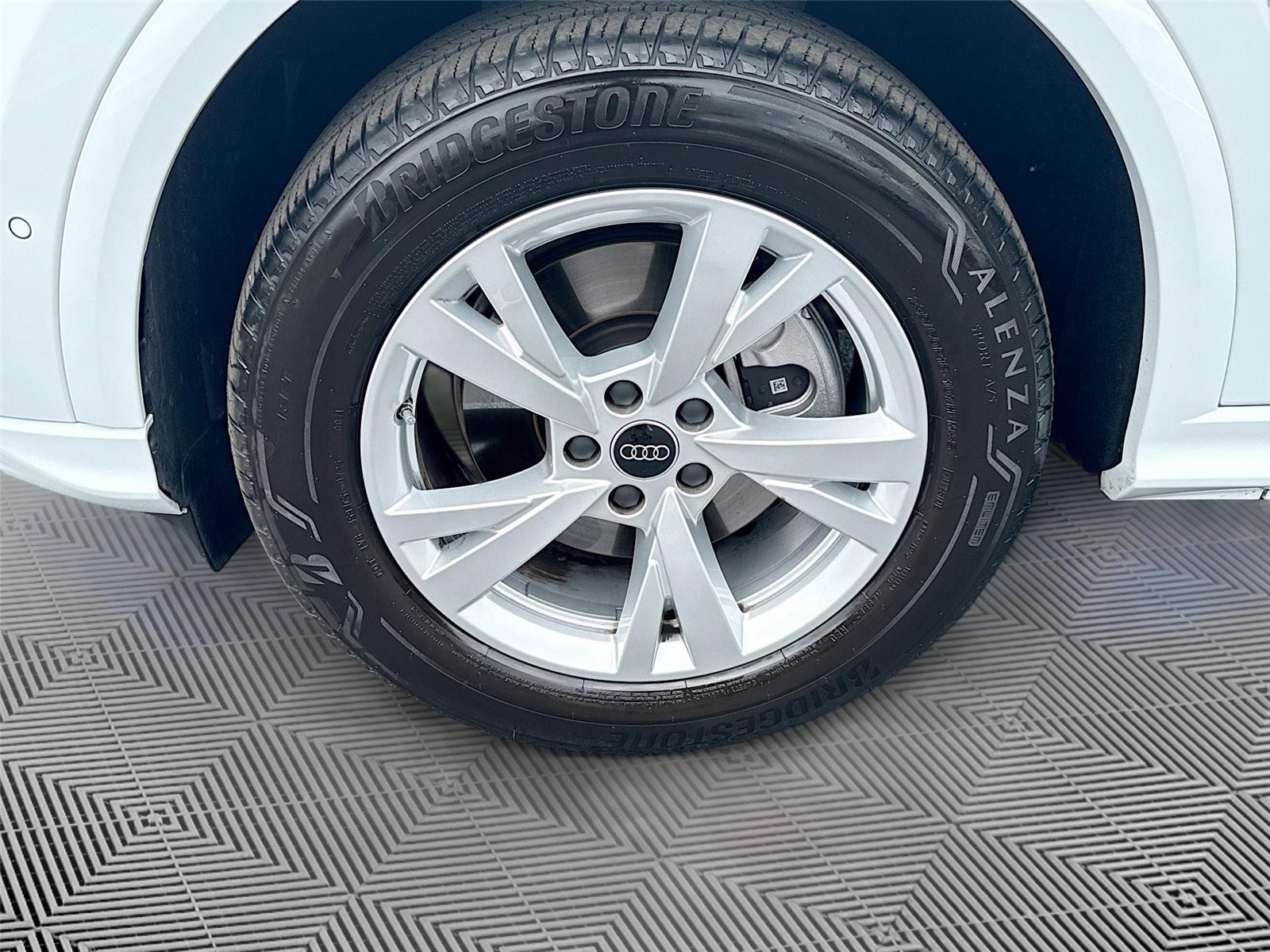 2025 Audi Q5 Premium