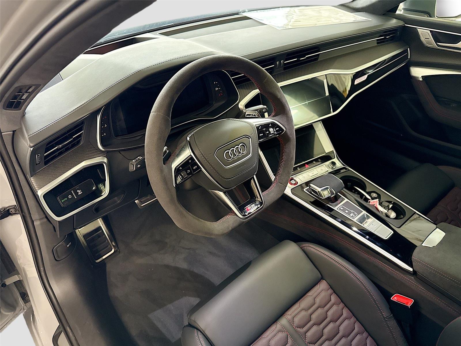 2026 Audi RS 6 Avant performance