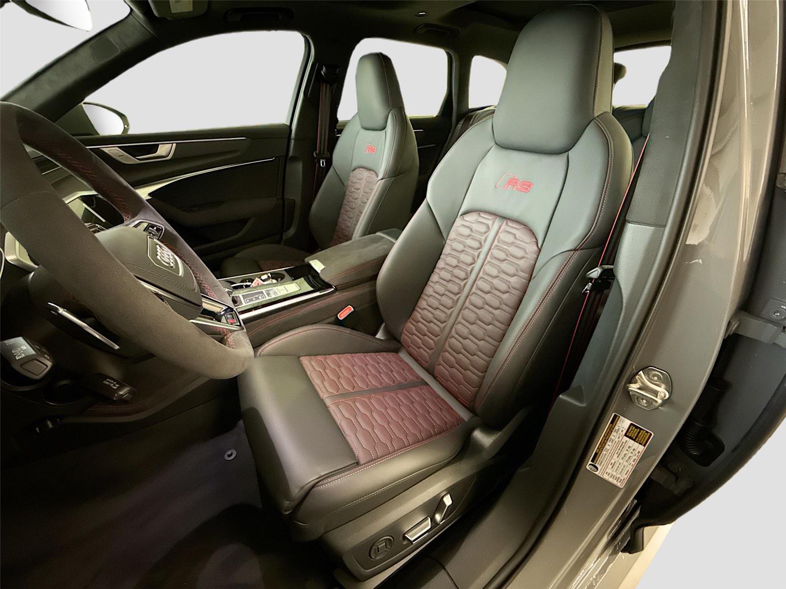 2026 Audi RS 6 Avant performance