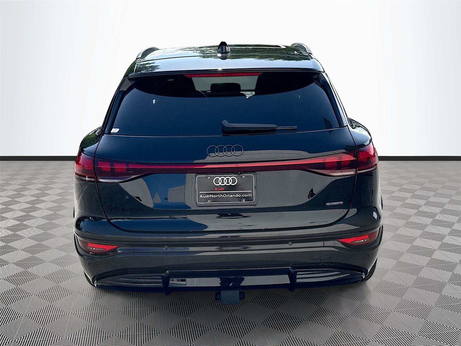 2027 Audi Q6 e-tron Prestige