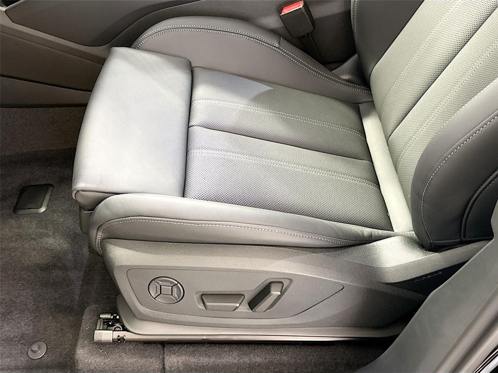 2027 Audi Q6 e-tron Prestige