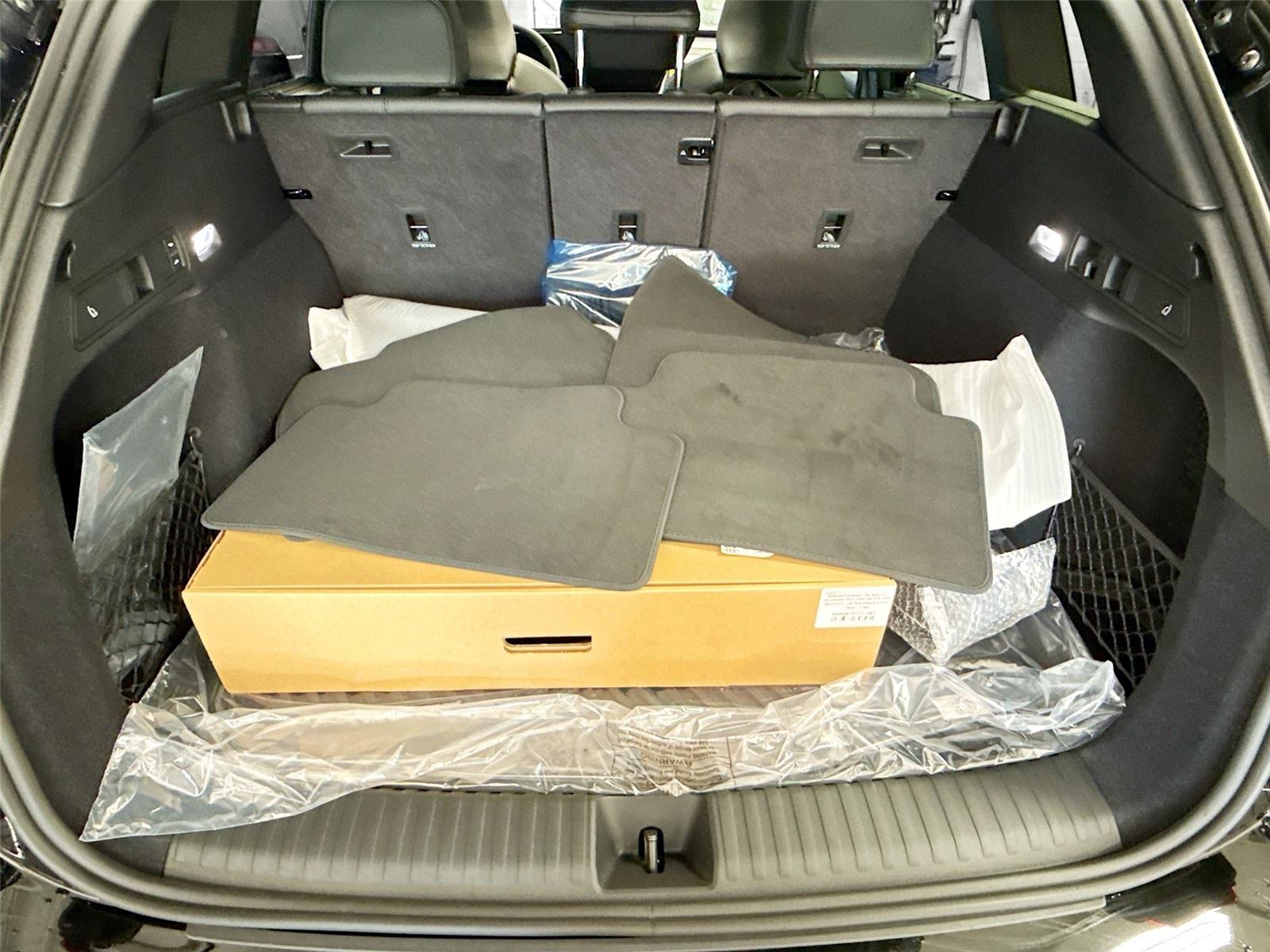 2027 Audi Q6 e-tron Prestige