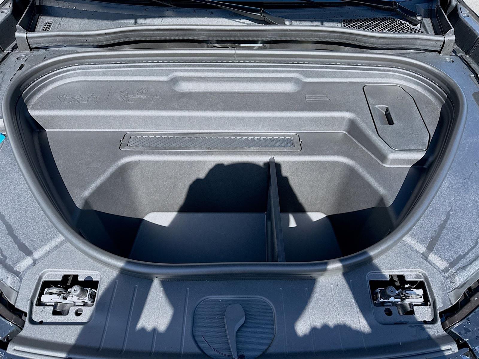 2027 Audi Q6 e-tron Prestige