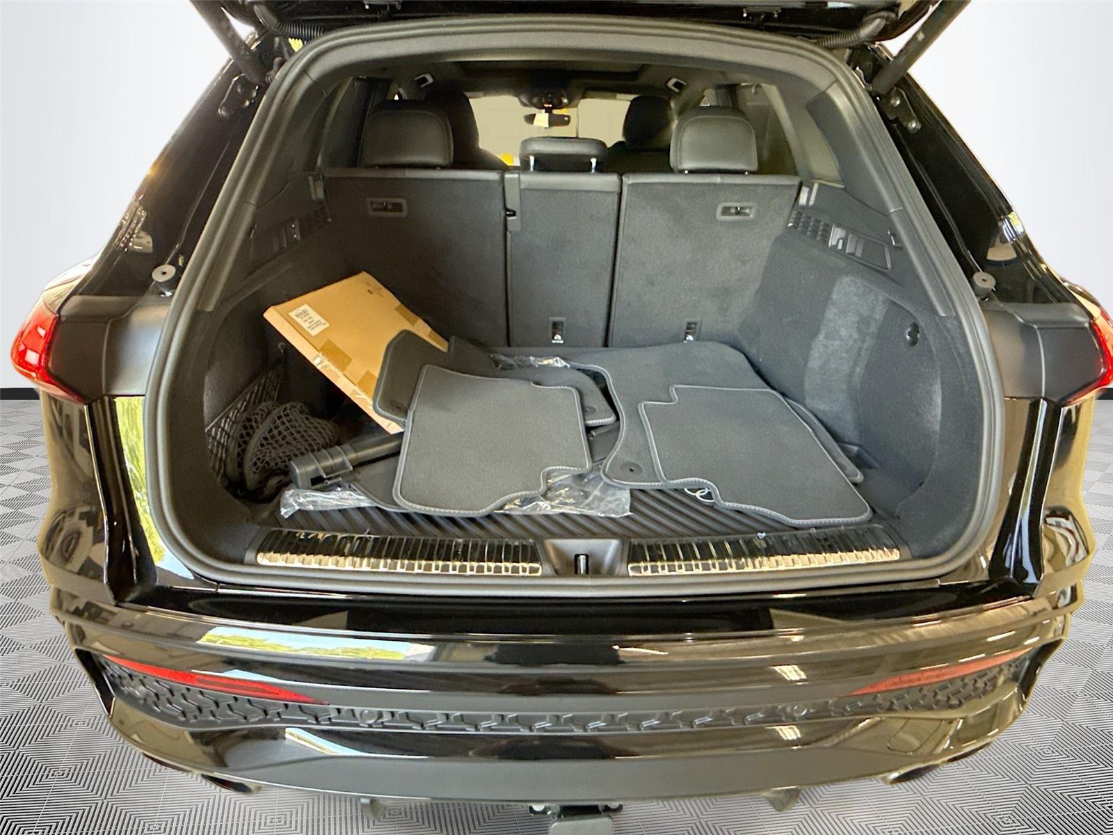 2026 Audi SQ5 Premium Plus