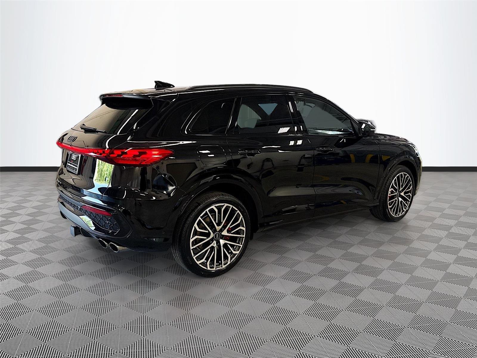 2026 Audi SQ5 Premium Plus