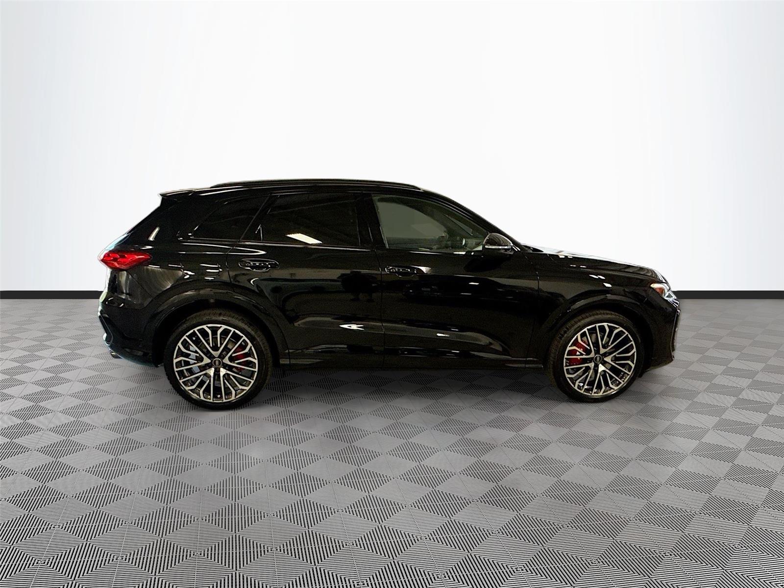 2026 Audi SQ5 Premium Plus