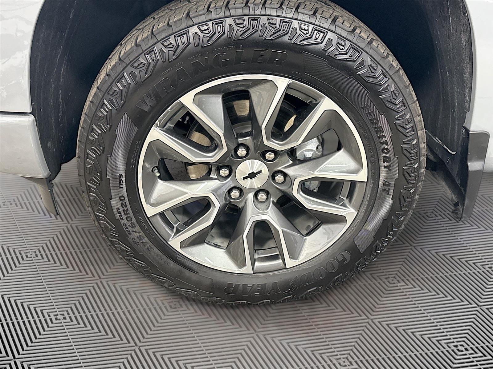 2025 Chevrolet Silverado 1500 RST