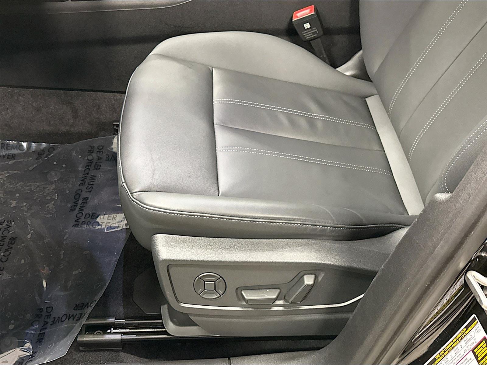 2025 Audi Q5 Premium