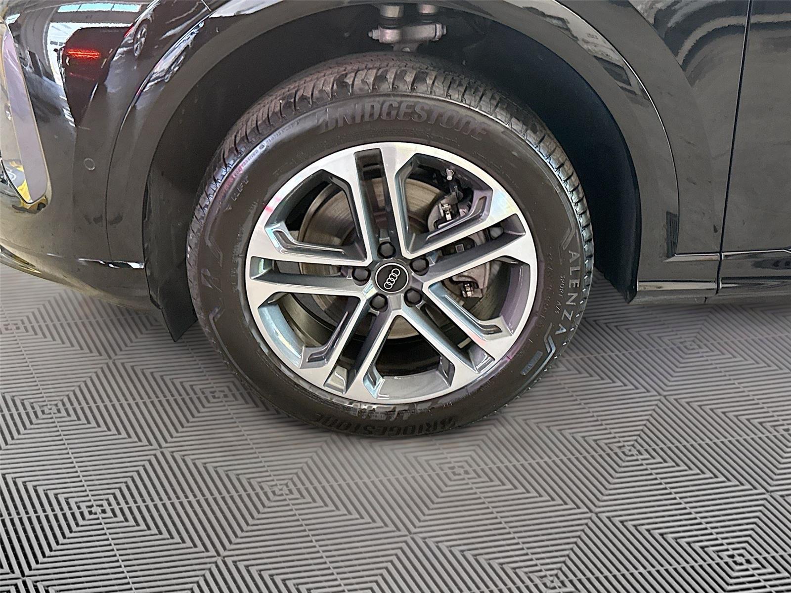 2025 Audi Q5 Premium