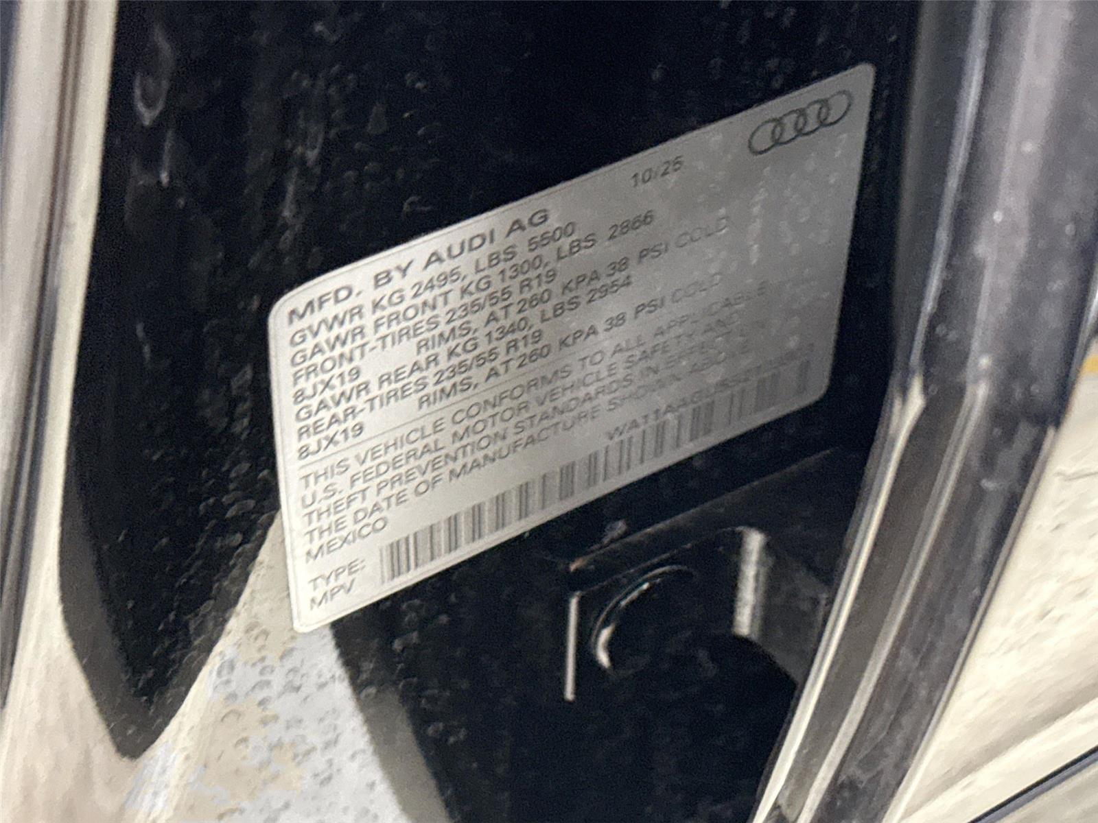 2025 Audi Q5 Premium