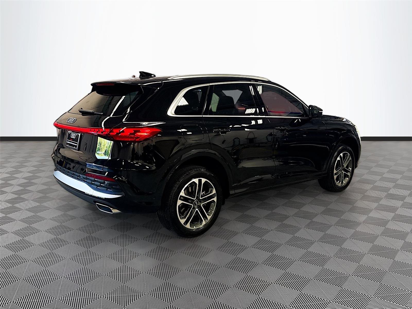 2025 Audi Q5 Premium