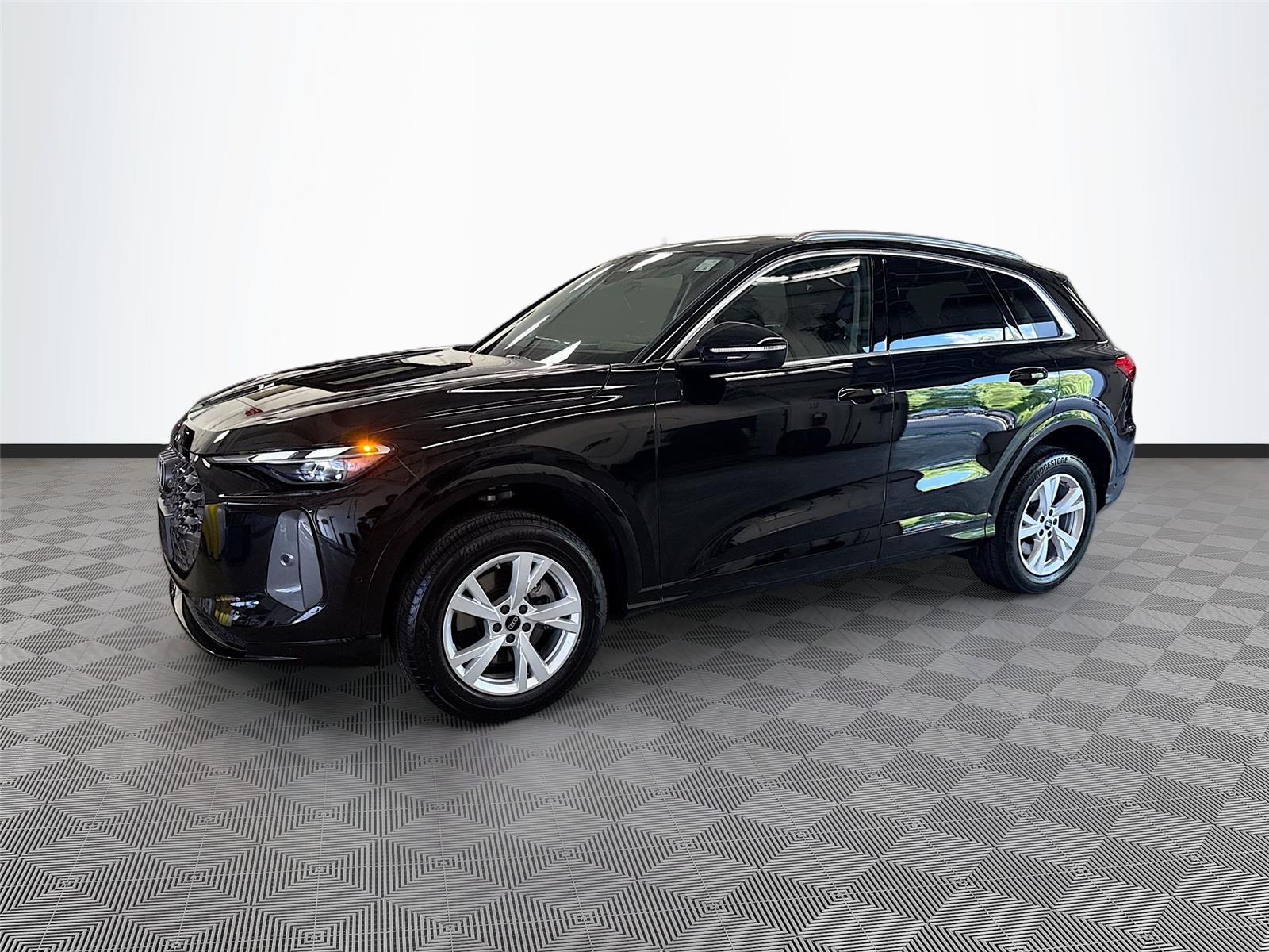 2025 Audi Q5 Premium