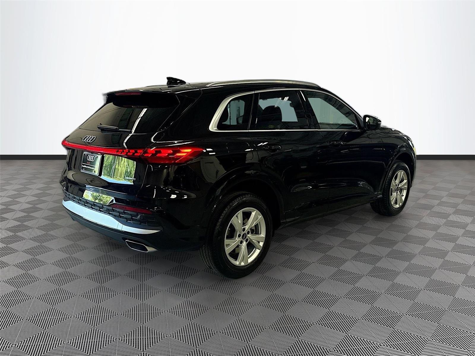 2025 Audi Q5 Premium