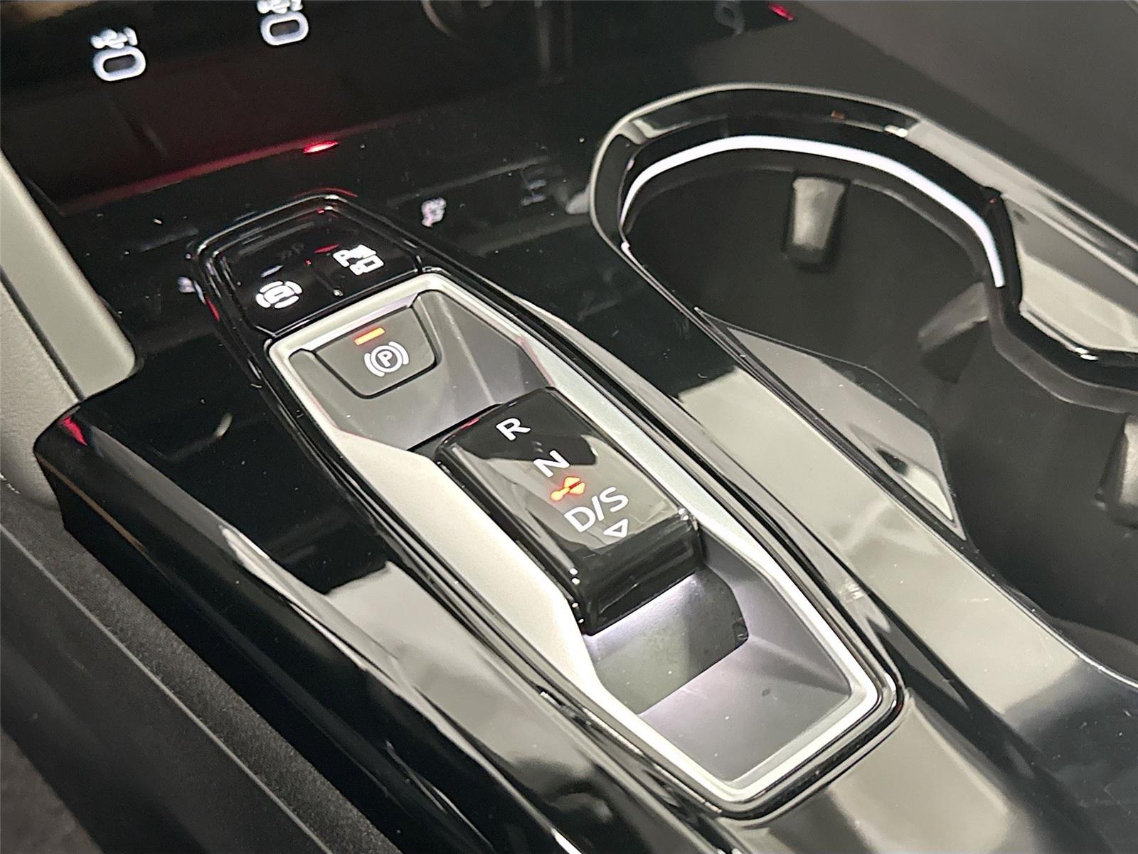 2025 Audi Q5 Premium