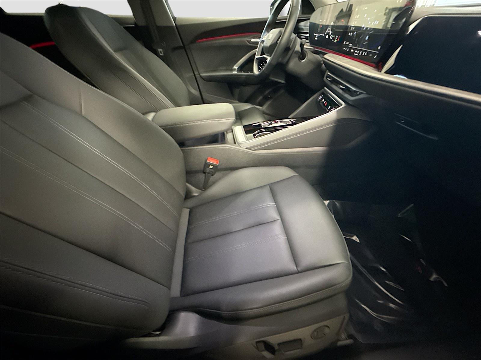 2025 Audi Q5 Premium