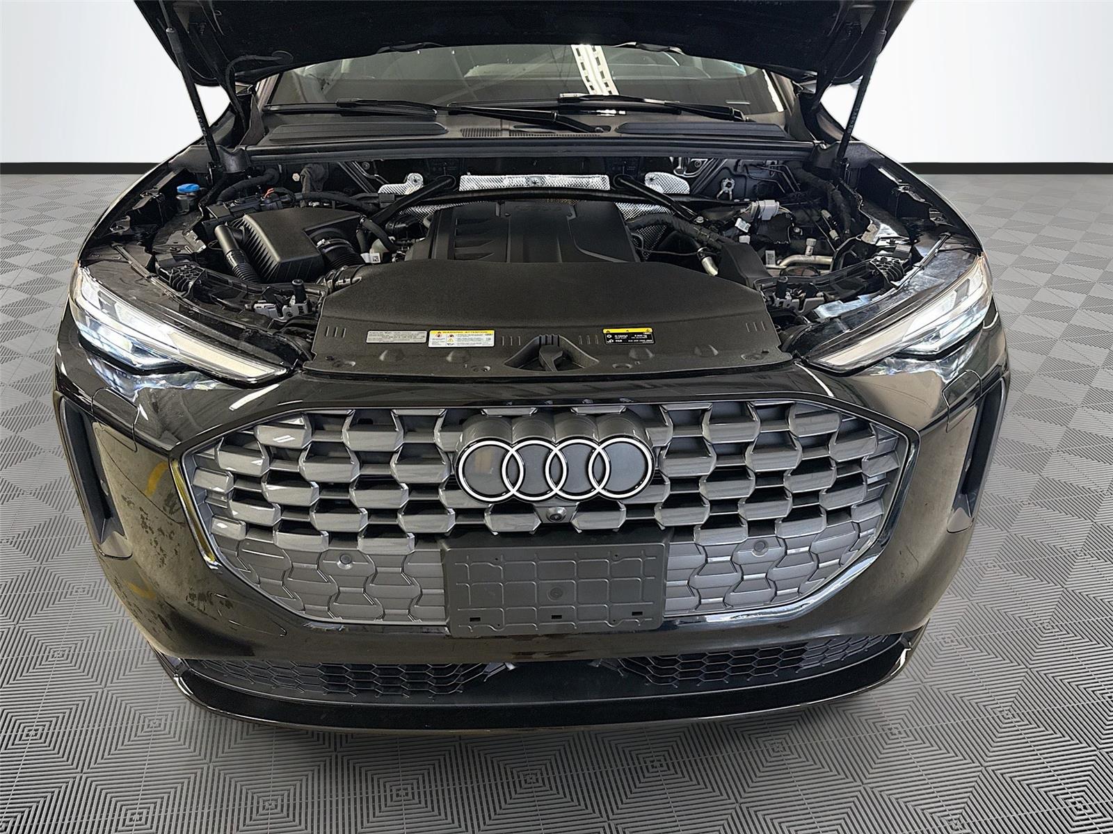 2025 Audi Q5 Premium