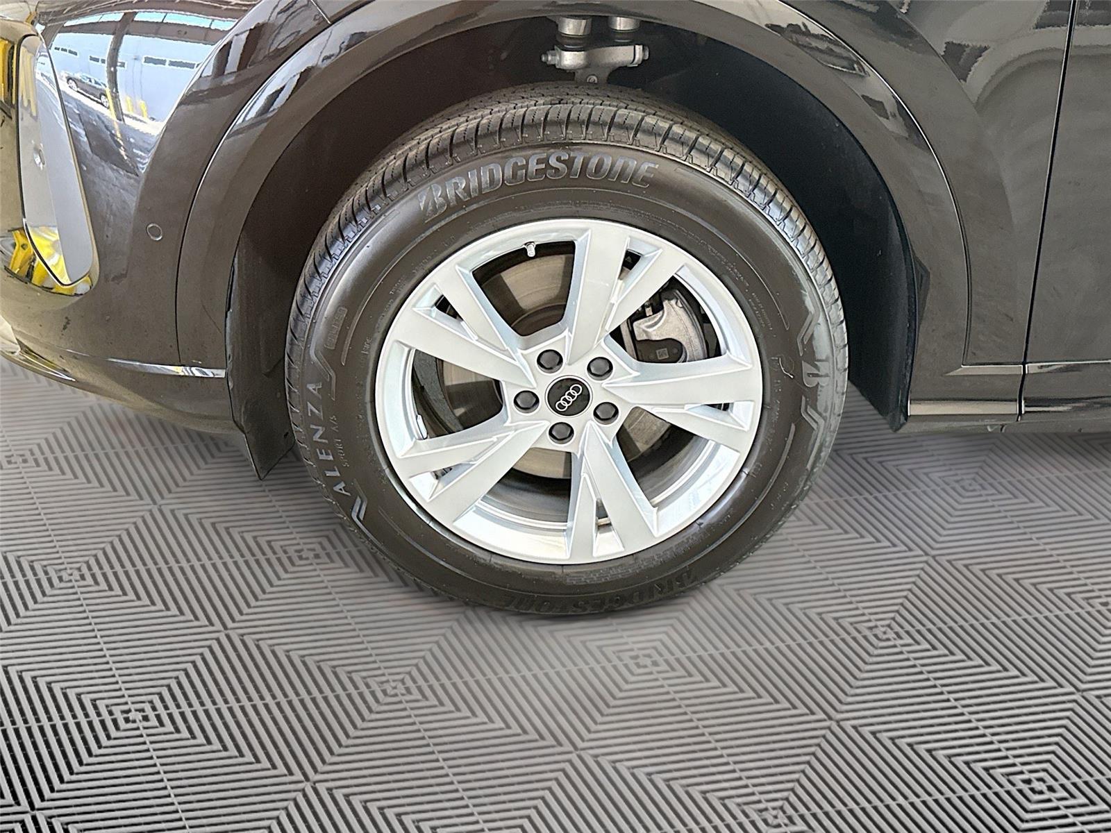 2025 Audi Q5 Premium