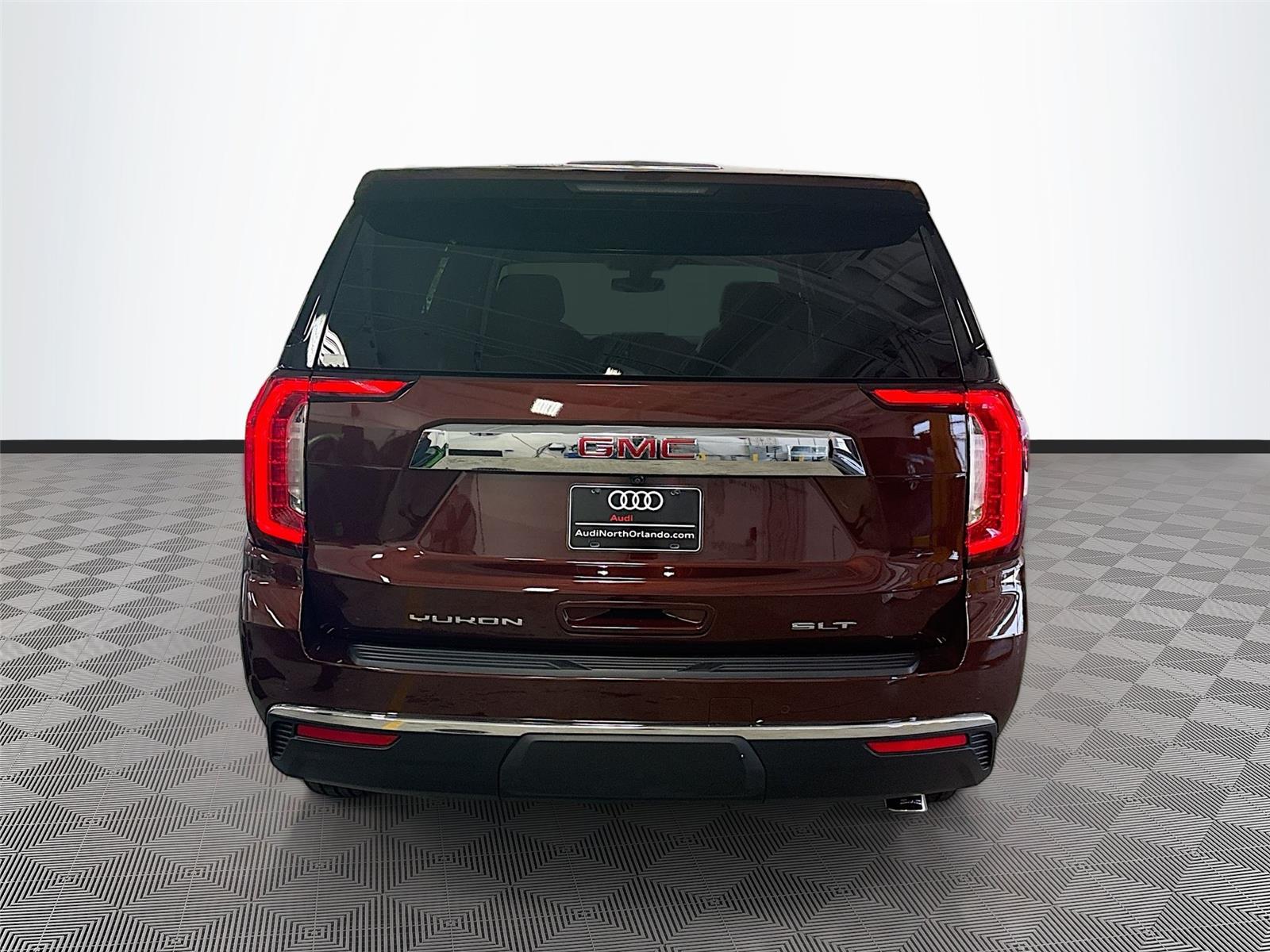 2022 GMC Yukon SLT