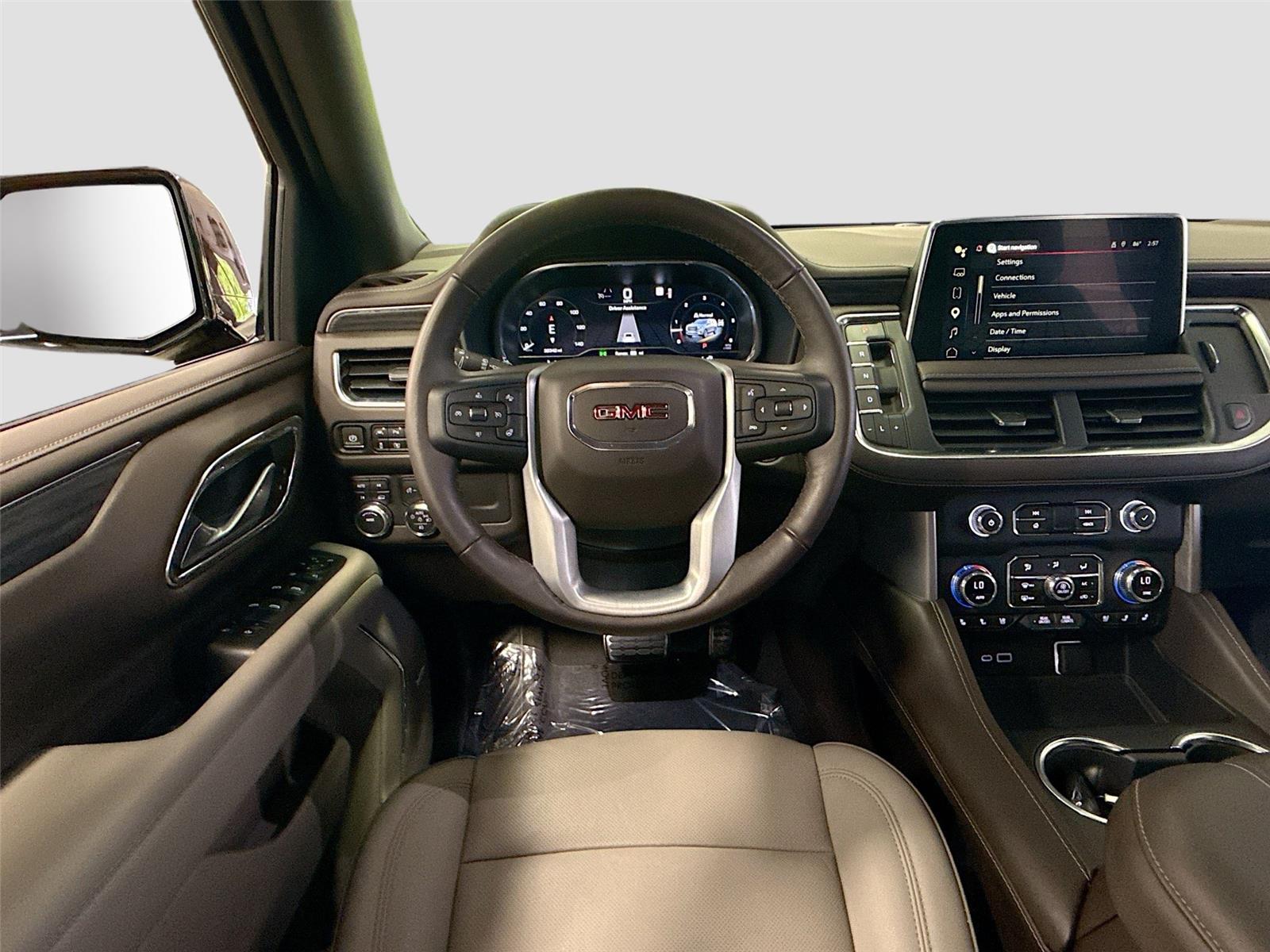 2022 GMC Yukon SLT