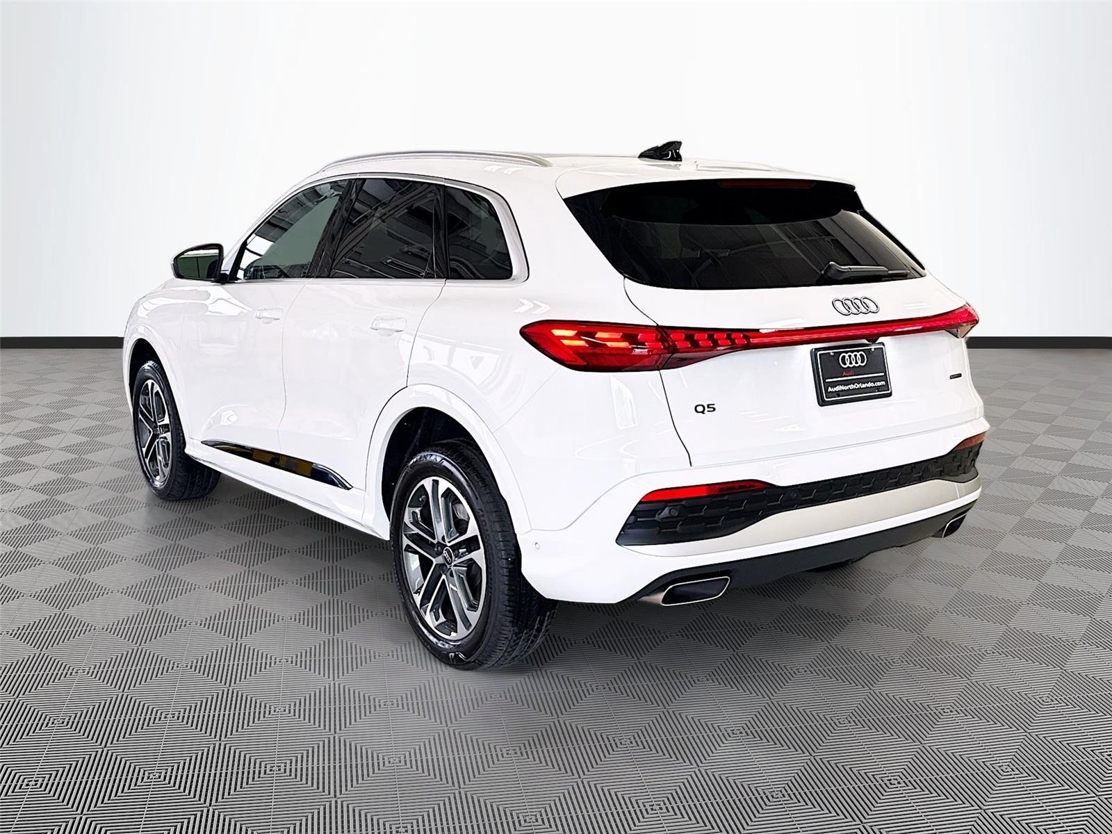 2025 Audi Q5 Premium