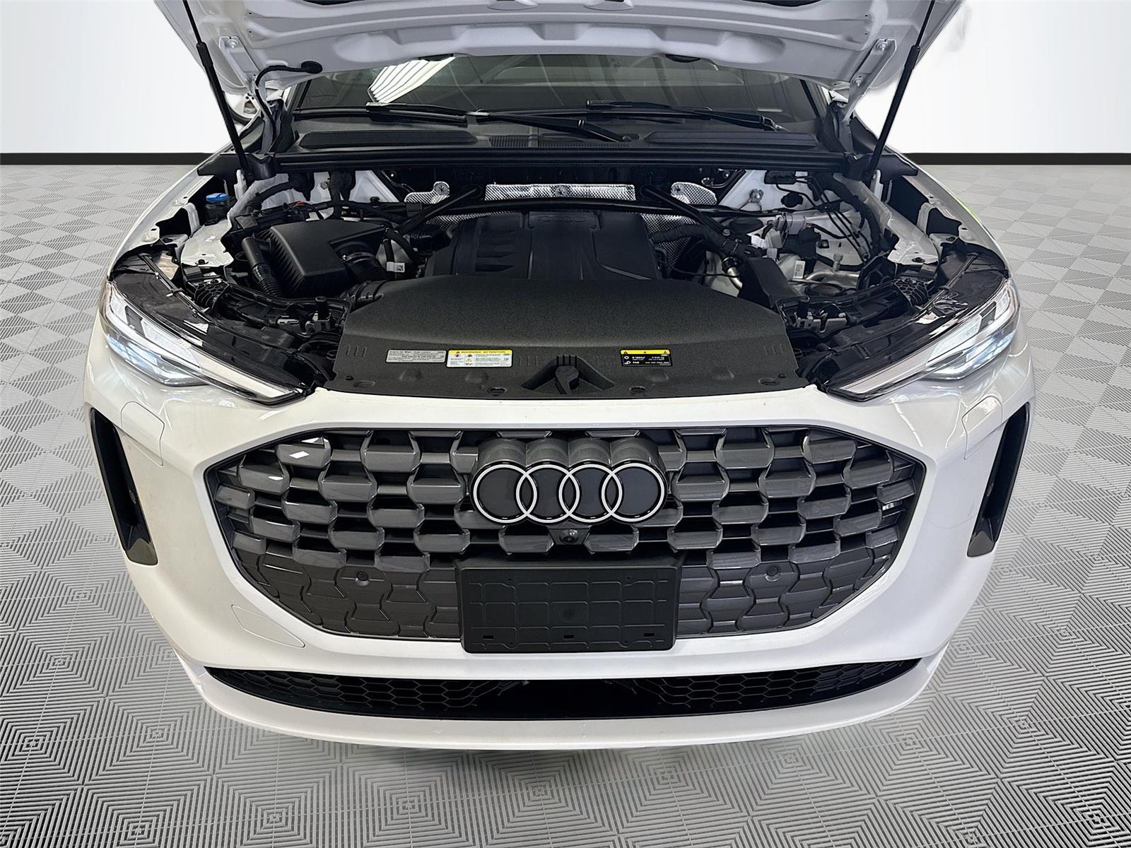 2025 Audi Q5 Premium