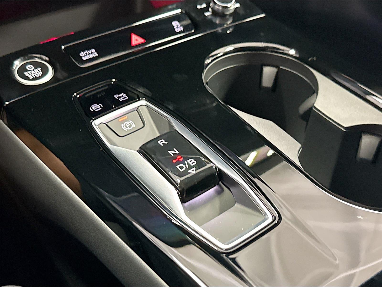 2027 Audi Q6 e-tron Prestige