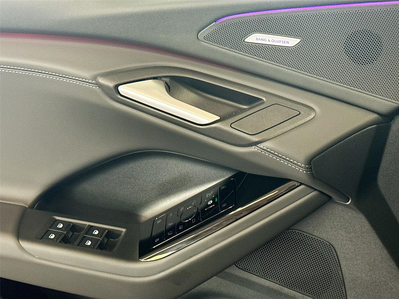 2027 Audi Q6 e-tron Prestige