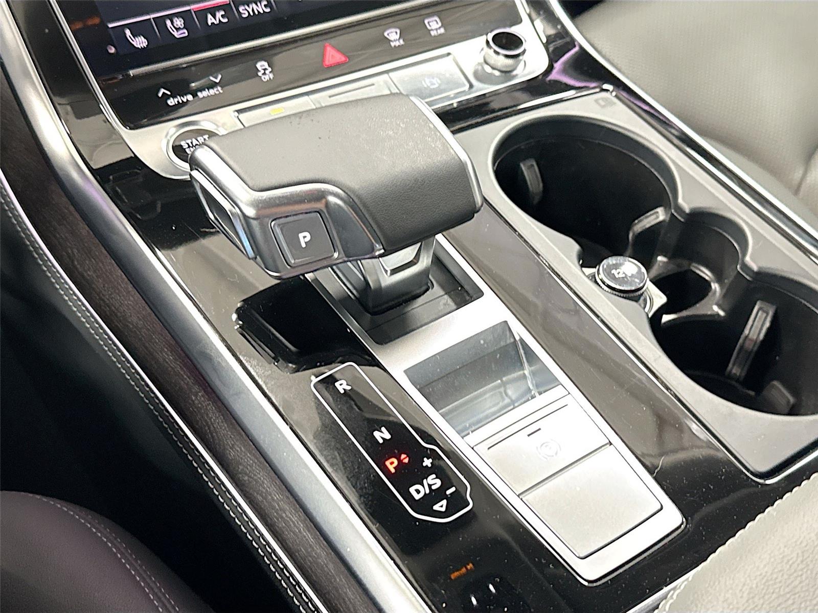 2023 Audi Q8 Prestige